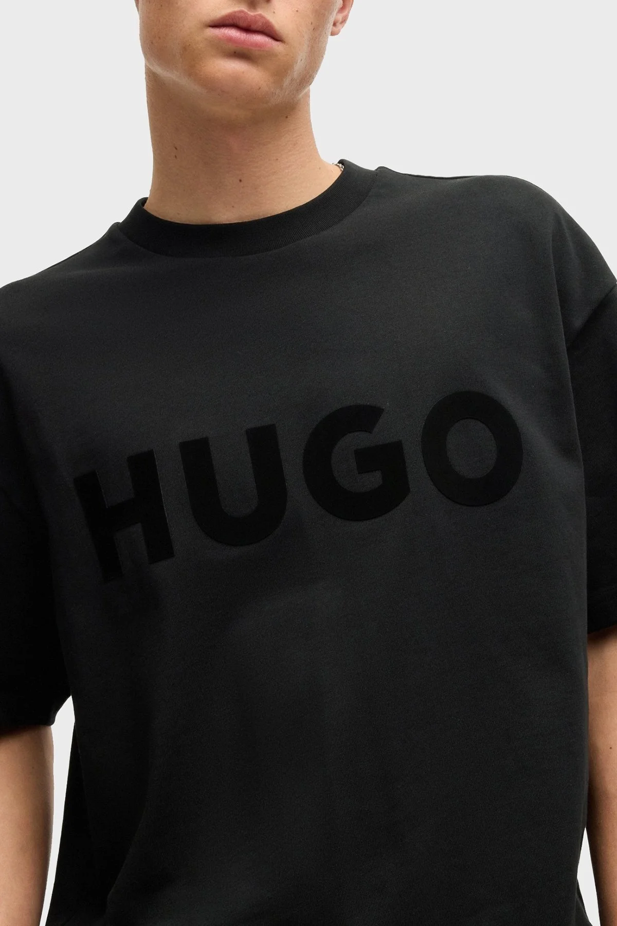 Hugo Logo Baskılı % 100 Pamuk Oversize Fit Bisiklet Yaka Erkek T Shirt 50525765 001 SİYAH - 4