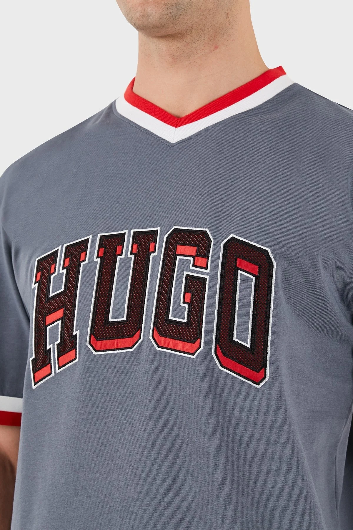 Hugo Logo Baskılı % 100 Pamuk Relaxed Fit V Yaka Erkek T Shirt 50510173 462 MAVİ - 6