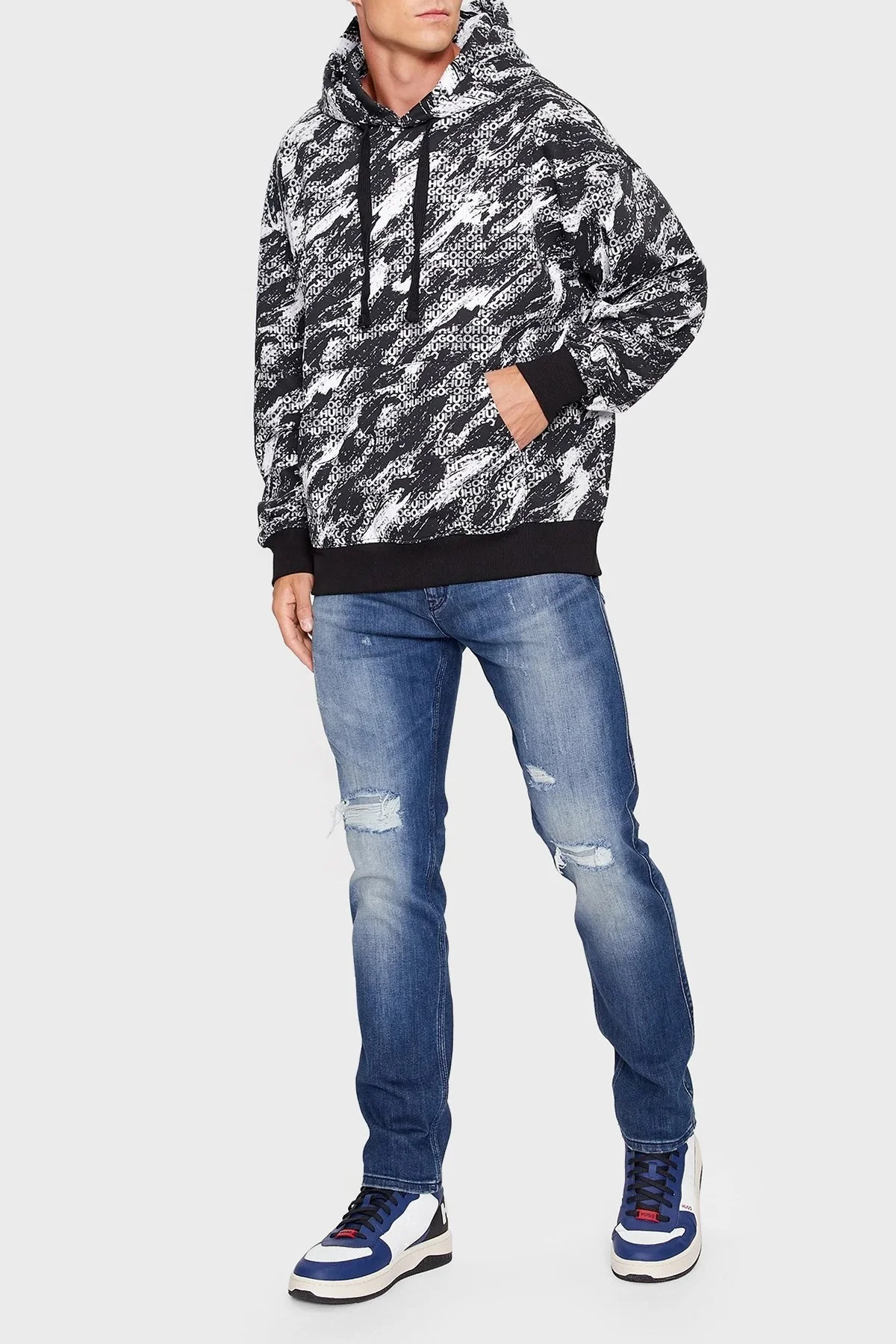 Hugo Logo Baskılı Kapüşonlu Kanguru Cepli % 100 Pamuk Regular Fit Erkek Sweat 50500264 001 SİYAH-BEYAZ - 2