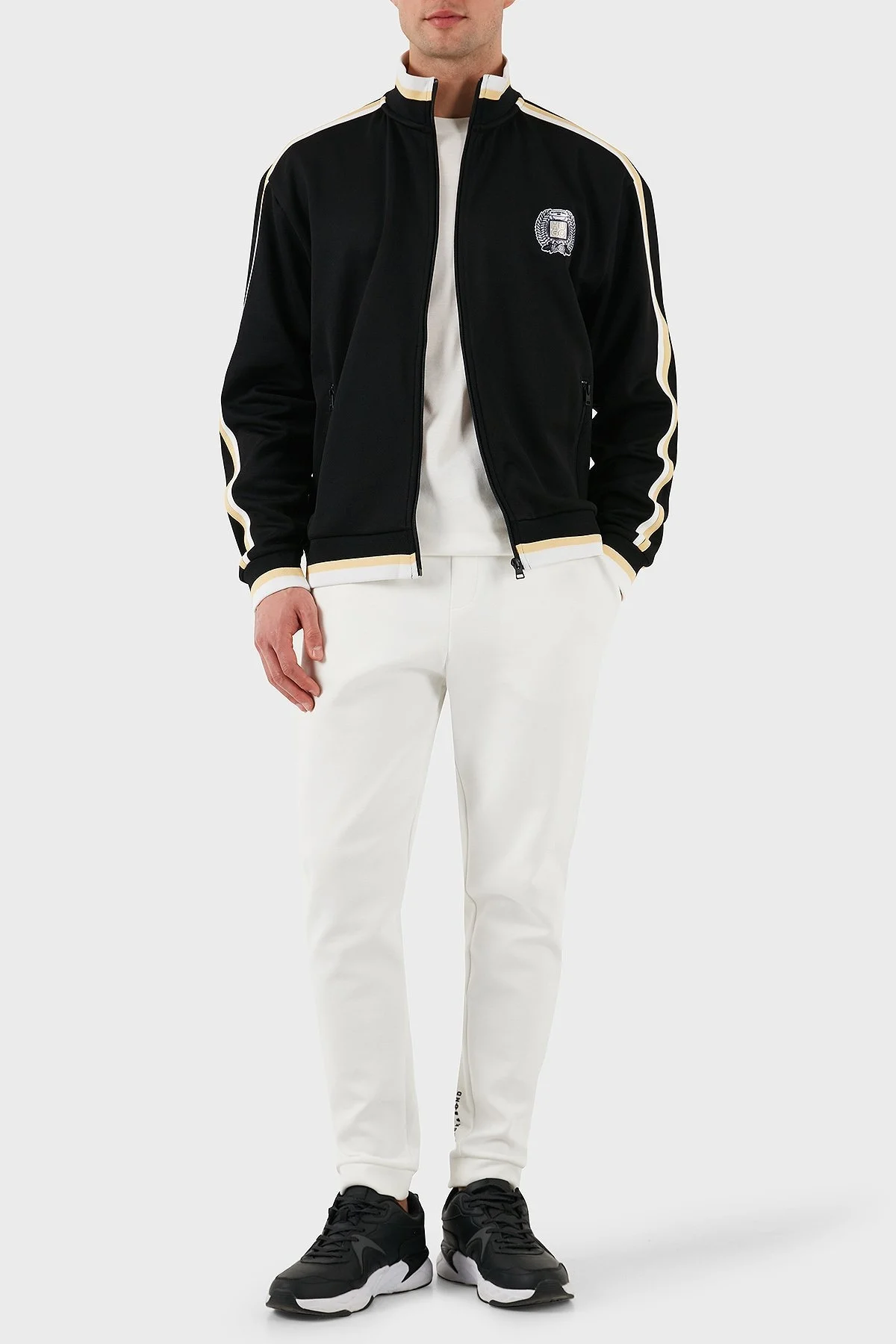 Hugo Logo Baskılı Pamuklu Regular Fit Şerit Detaylı Dik Yaka Erkek Sweat 50510098 001 SİYAH - 7