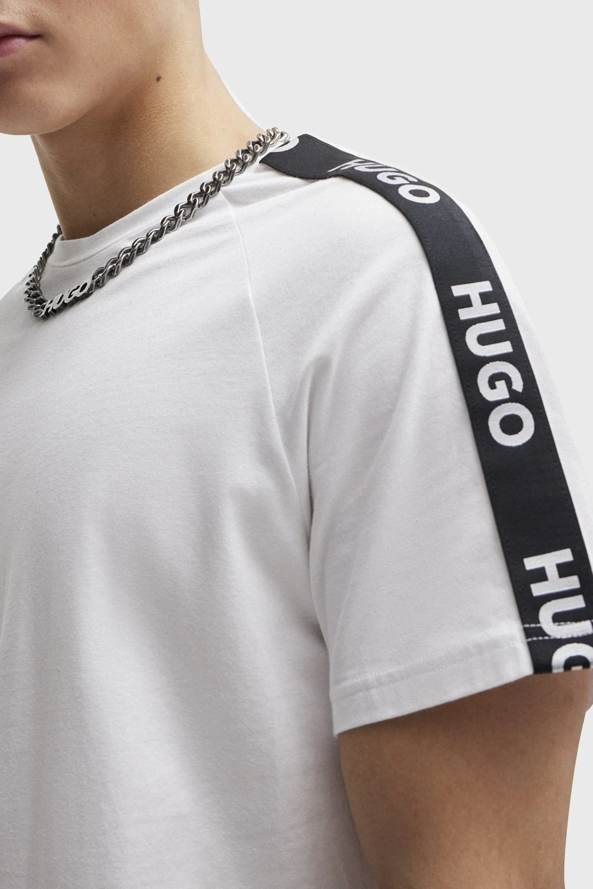 Hugo Logo Şeritli Streç Pamuklu Bisiklet Yaka Relaxed Fit Erkek T Shirt 50504270 100 BEYAZ - 4