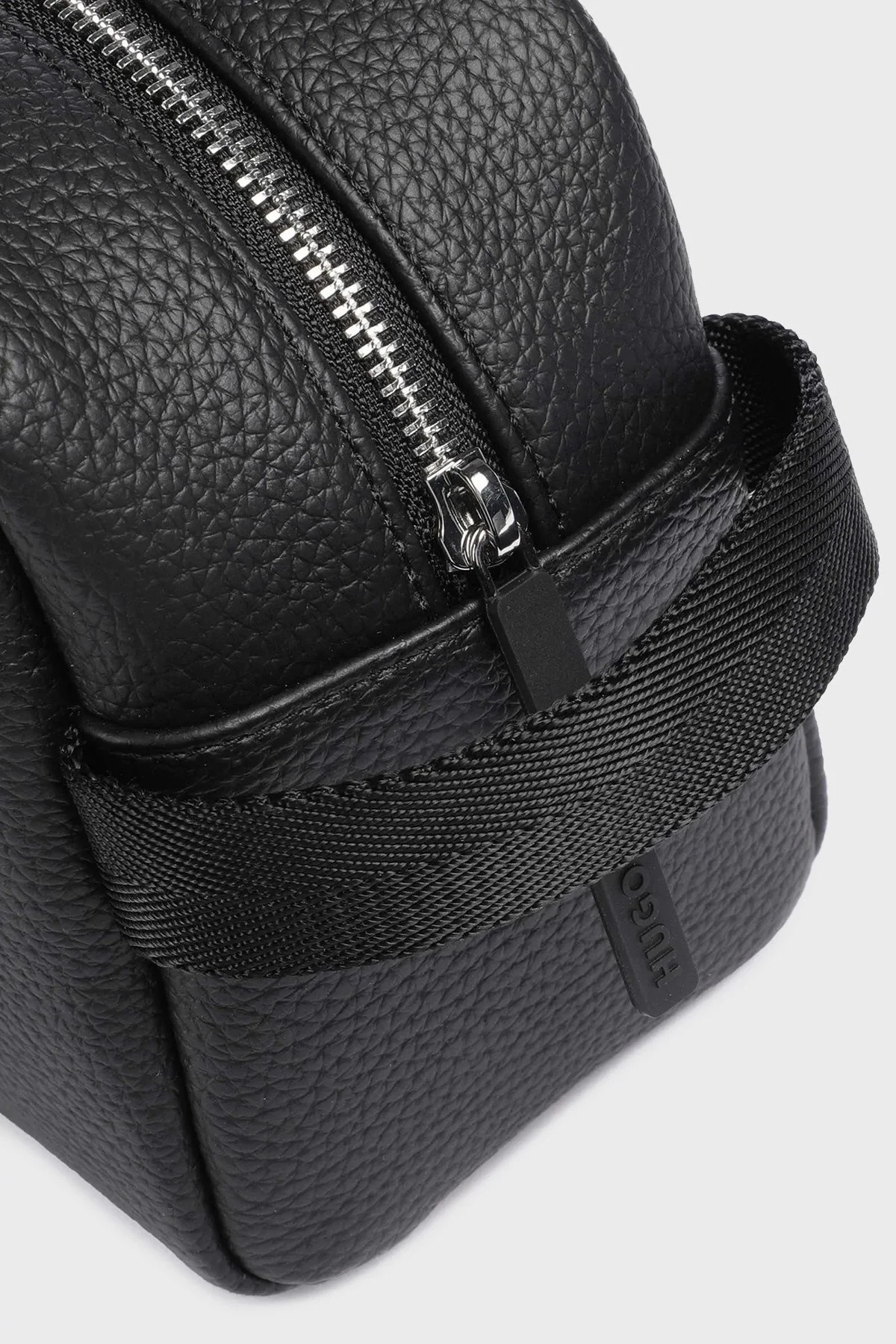 Hugo Logolu Bilek Askılı Erkek Çanta 50535686 001 SİYAH - 3