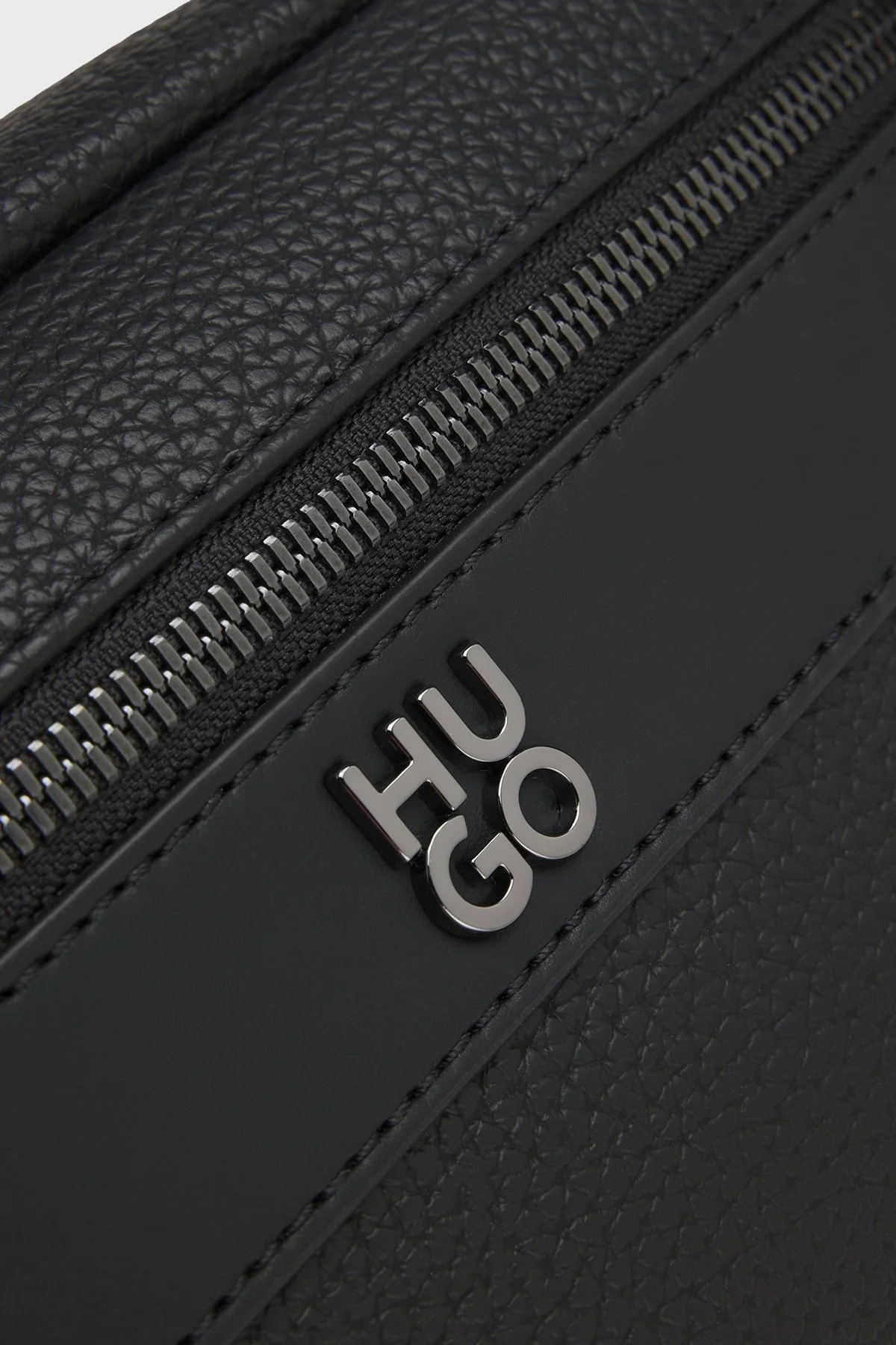 Hugo Logolu Bilek Askılı Erkek Çanta 50552293 001 SİYAH - 5