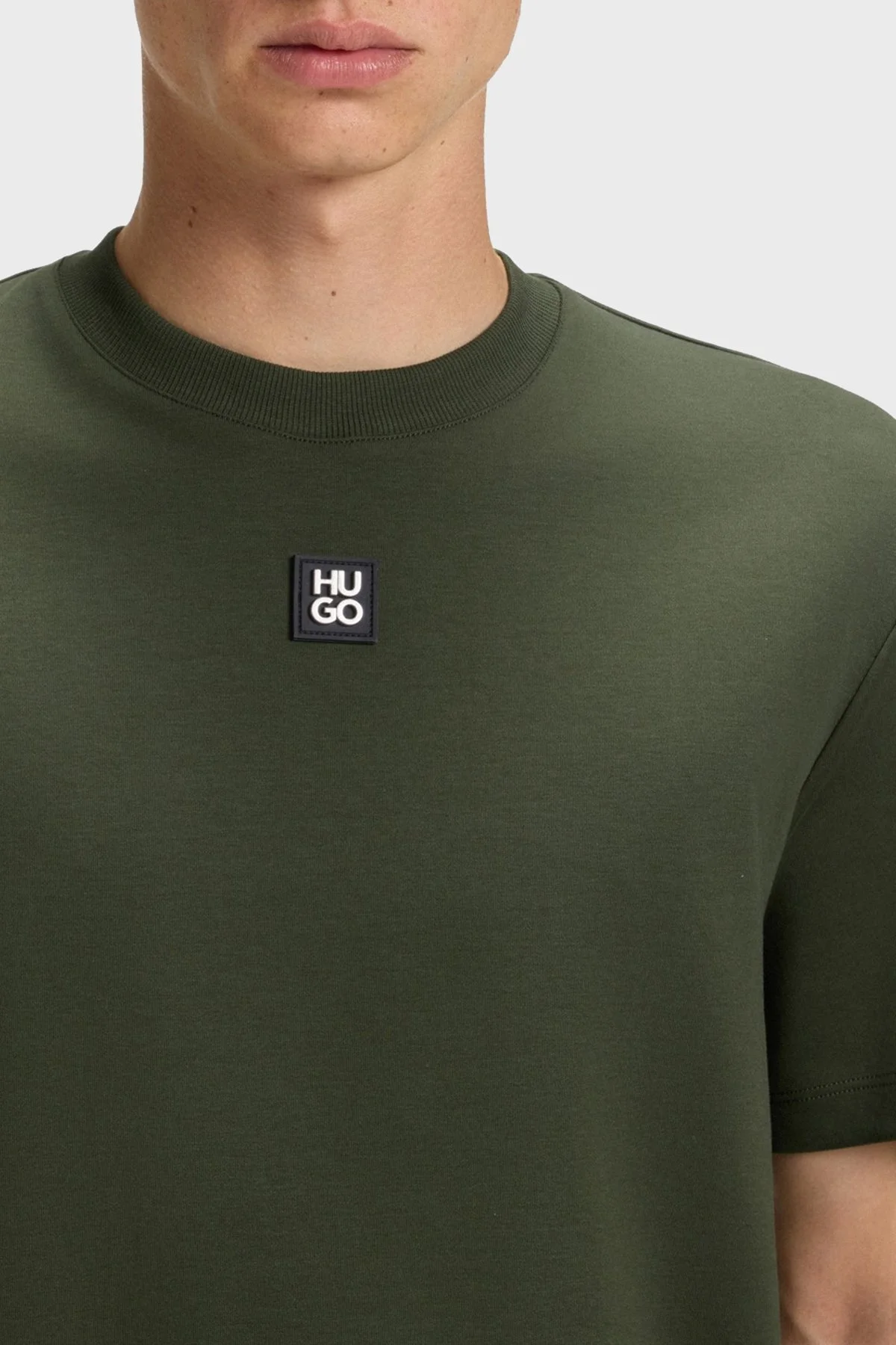 Hugo Logolu Bisiklet Yaka % 100 Pamuk Regular Fit Erkek T Shirt 50505201 309 YEŞİL - 4