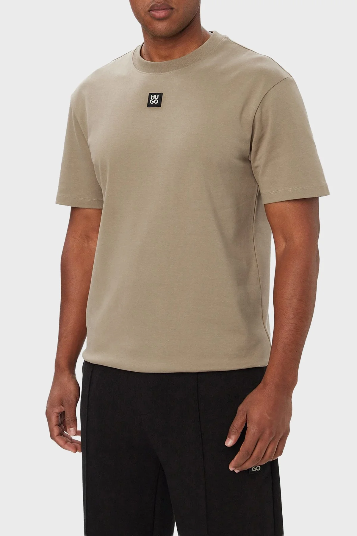 Hugo Logolu Bisiklet Yaka % 100 Pamuk Regular Fit Erkek T Shirt 50505201 928 Bej - 1