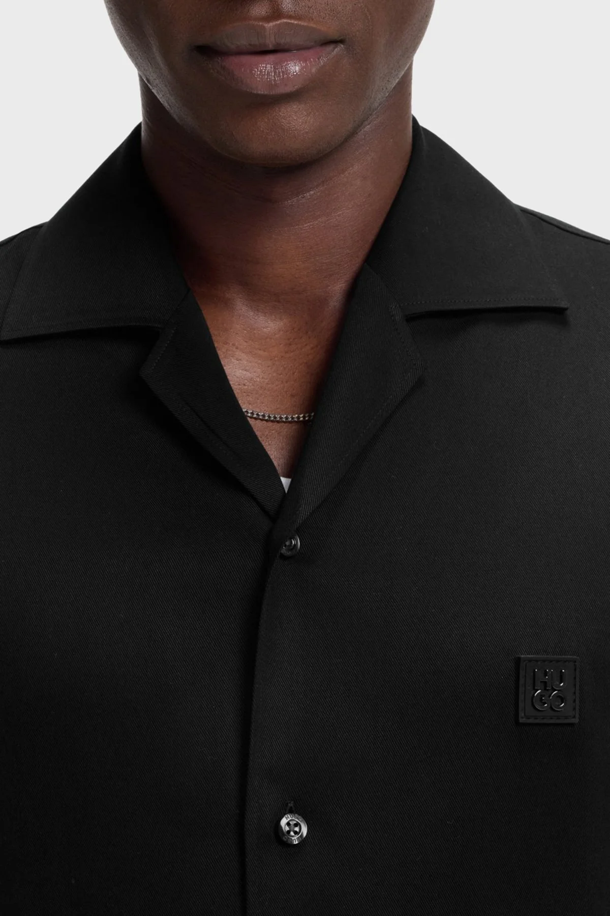 Hugo Logolu Oversize Fit Klasik Yaka Kısa Kollu Erkek Gömlek 50560593 001 SİYAH - 4