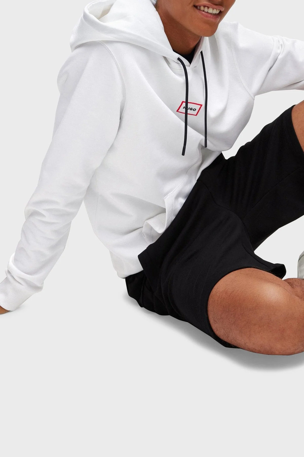 Hugo Logolu Pamuklu Kapüşonlu Kanguru Cepli Relaxed Fit Erkek Sweat 50481327 100 BEYAZ - 3