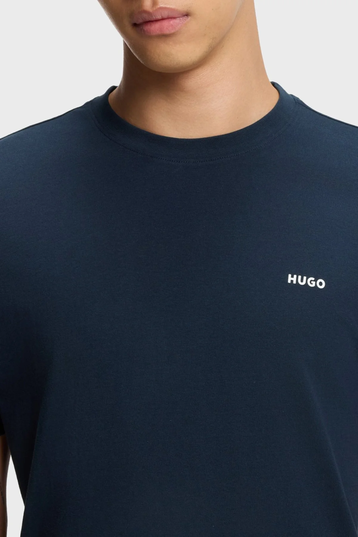 Hugo Logolu Pamuklu Regular Fit Bisiklet Yaka Erkek T Shirt 50466158 405 LACİVERT - 4