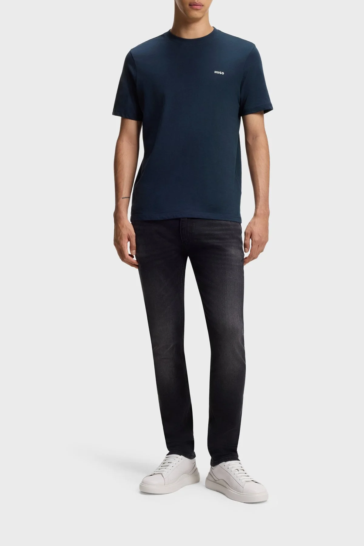 Hugo Logolu Pamuklu Regular Fit Bisiklet Yaka Erkek T Shirt 50466158 405 LACİVERT - 2