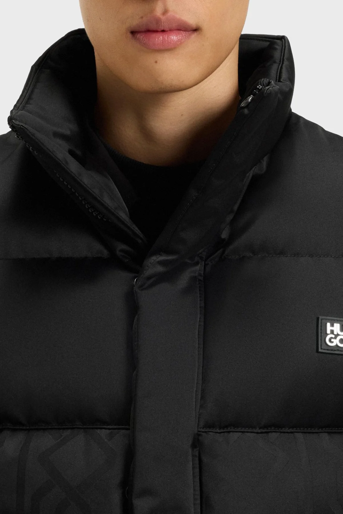 Hugo Logolu Regular Fit Dik Yaka Su İtici Şişme Erkek Mont 50549096 001 SİYAH - 3