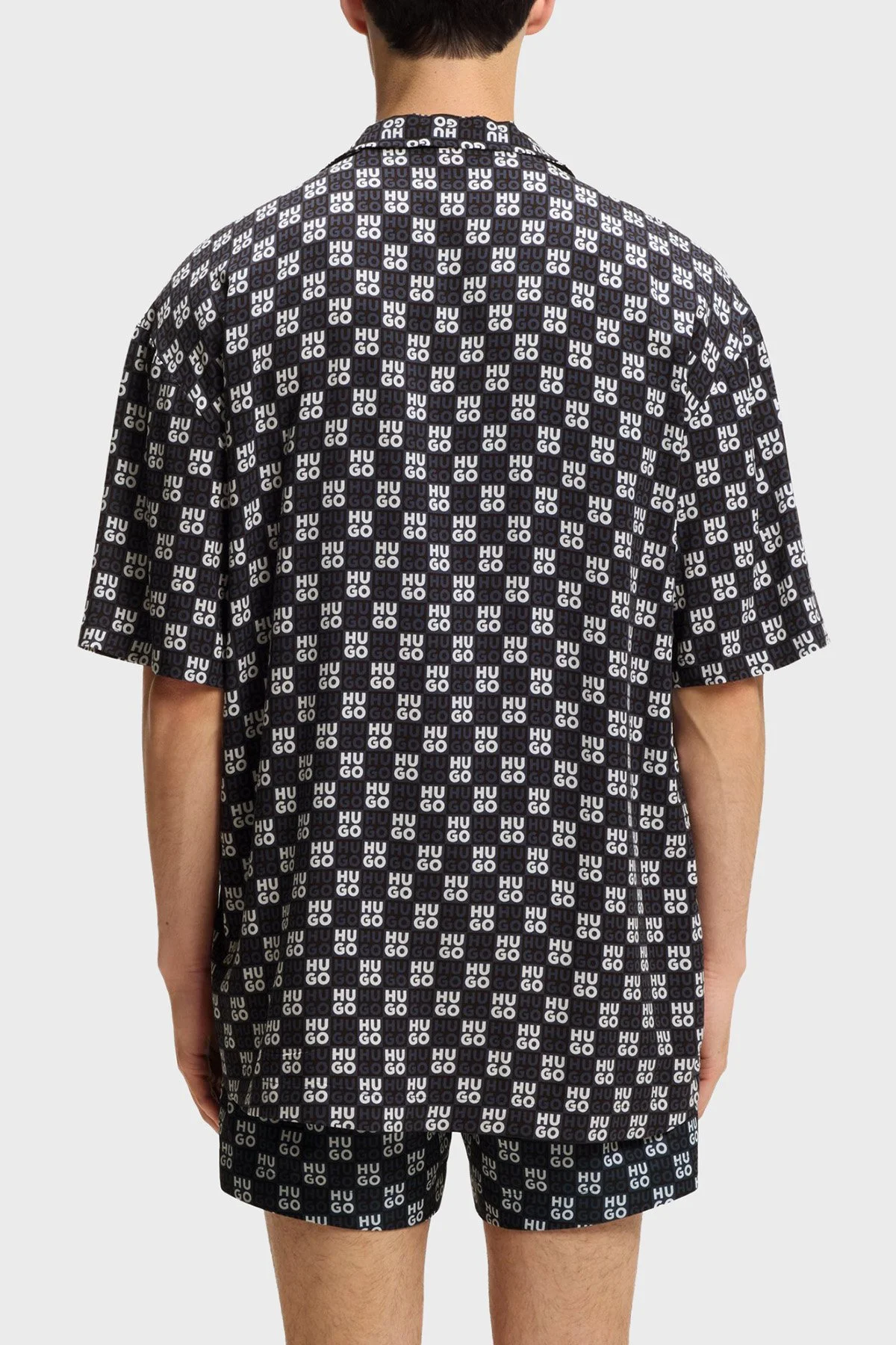 Hugo Logolu Relaxed Fit Klasik Yaka Kısa Kollu Erkek Gömlek 50540065 411 LACİVERT - 2