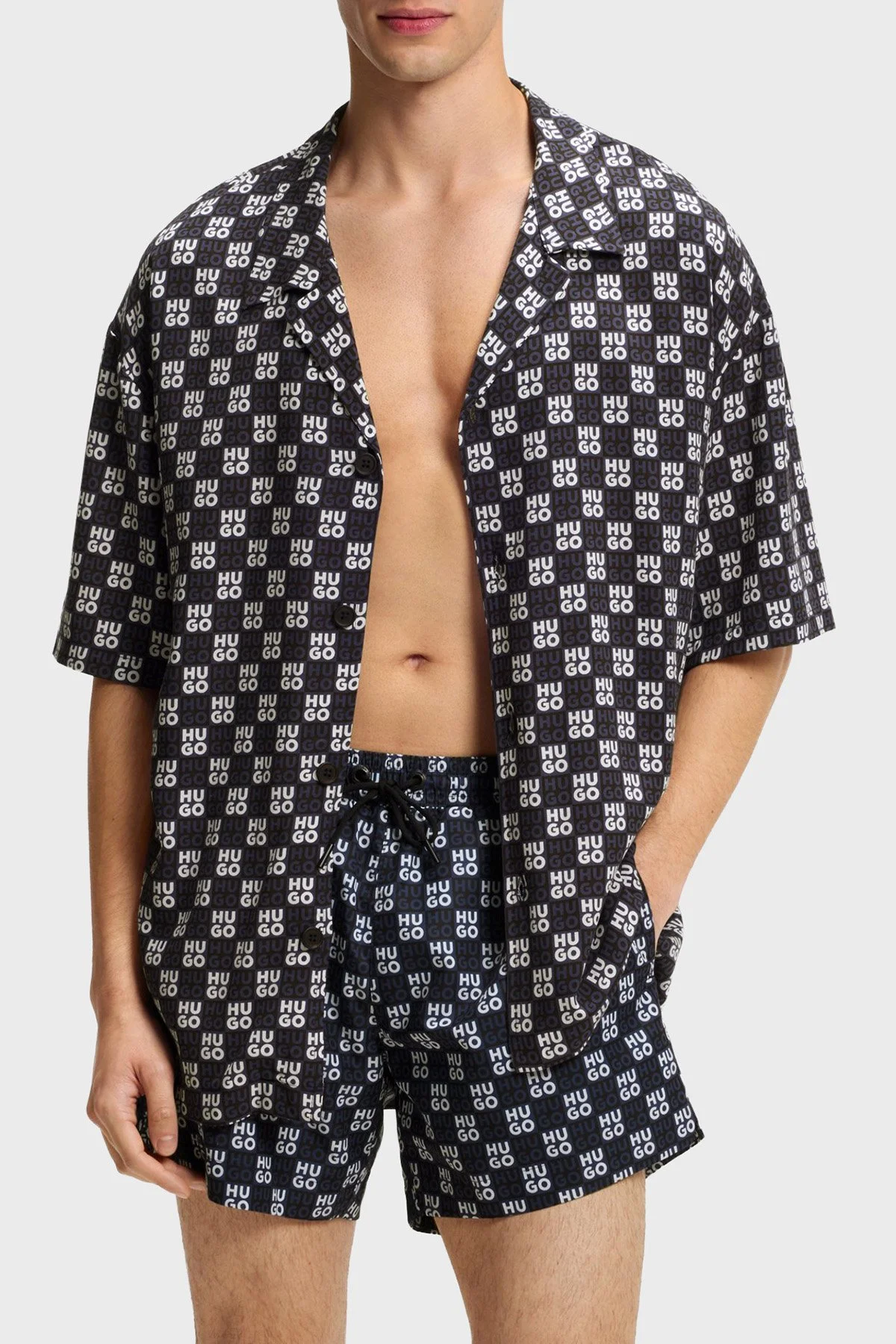 Hugo Logolu Relaxed Fit Klasik Yaka Kısa Kollu Erkek Gömlek 50540065 411 LACİVERT - 1