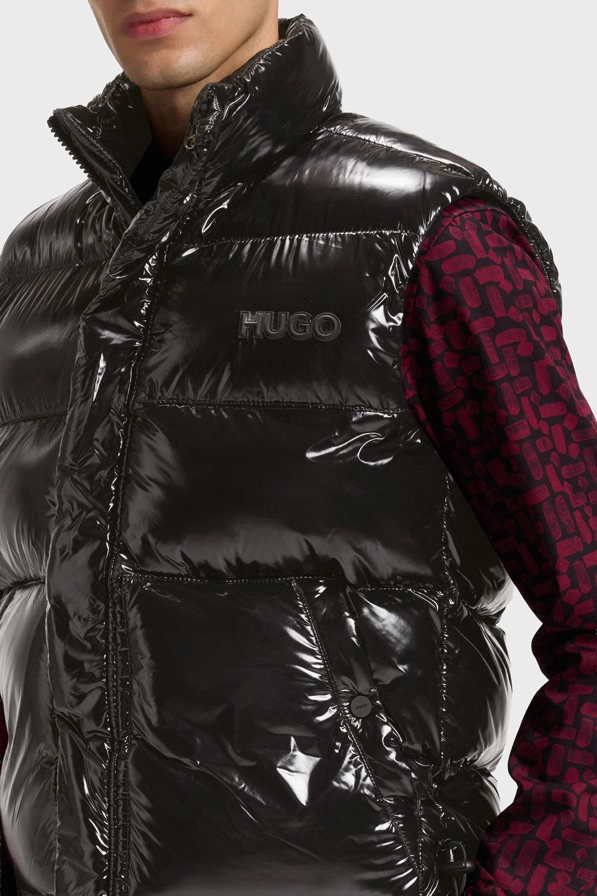 Hugo Logolu Su İtici Regular Fit Parlak Şişme Erkek Yelek 50547981 001 SİYAH - 5