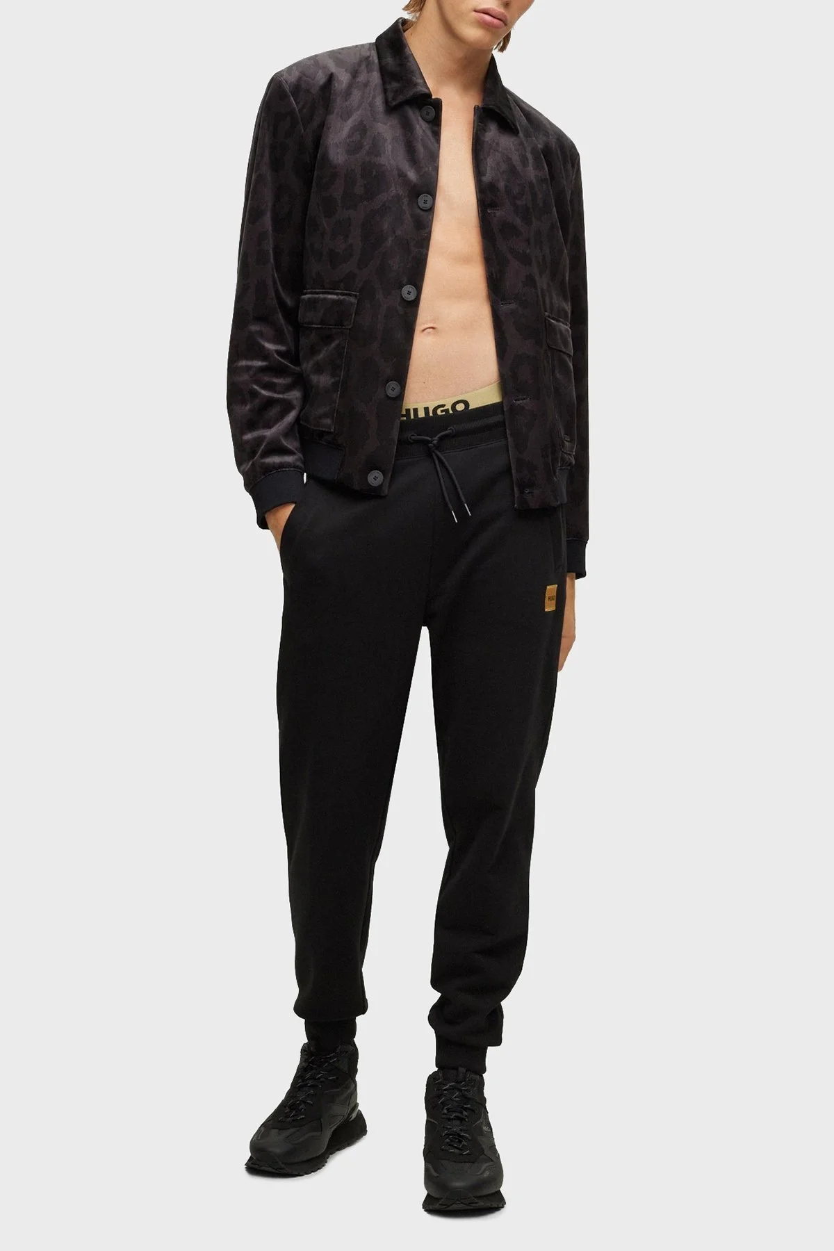 Hugo Metalik Logolu Belden Bağlamalı Cepli Pamuklu Spor Erkek Pantolon 50484742 001 SİYAH - 1