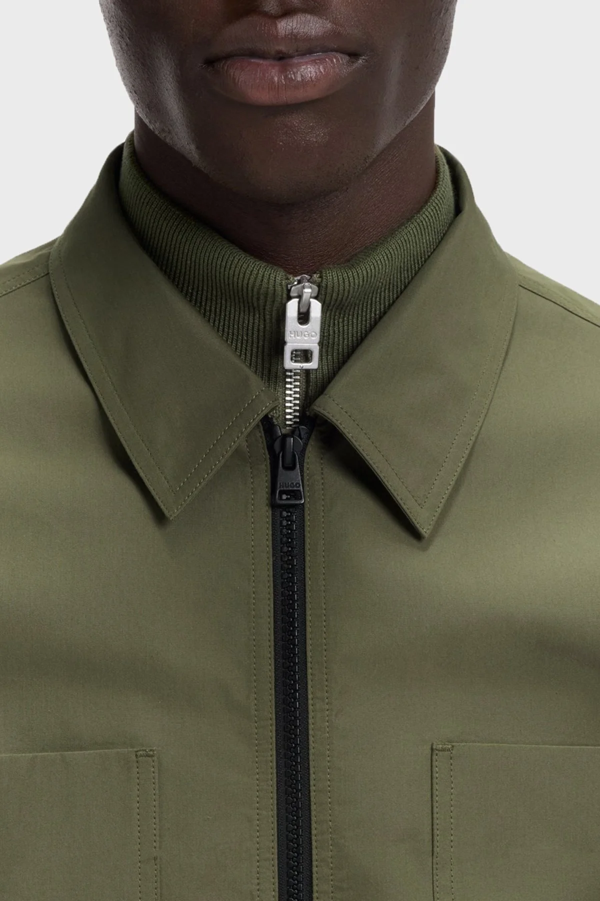 Hugo Pamuk Karışımlı Oversize Fit Fermuarlı Erkek Gömlek 50556274 389 HAKİ - 4