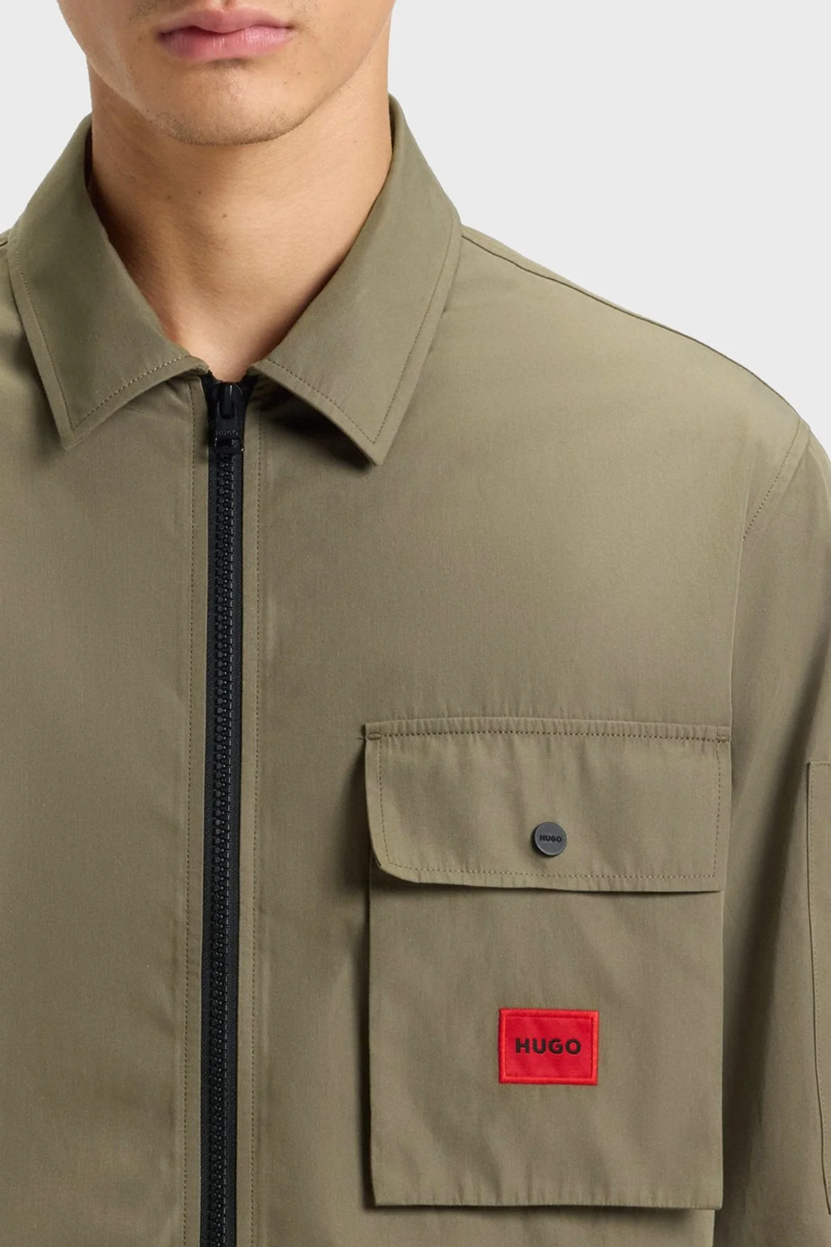 Hugo Pamuk Karışımlı Relaxed Fit Logolu Fermuarlı Kanvas Erkek Gömlek 50482701 355 HAKİ - 4