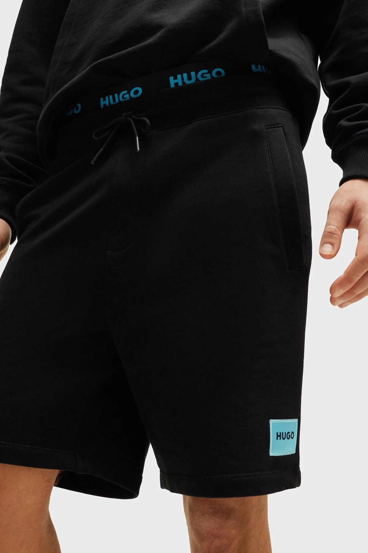 Hugo Pamuklu Regular Fit Cepli Erkek Short 50466196 009 SİYAH - 9