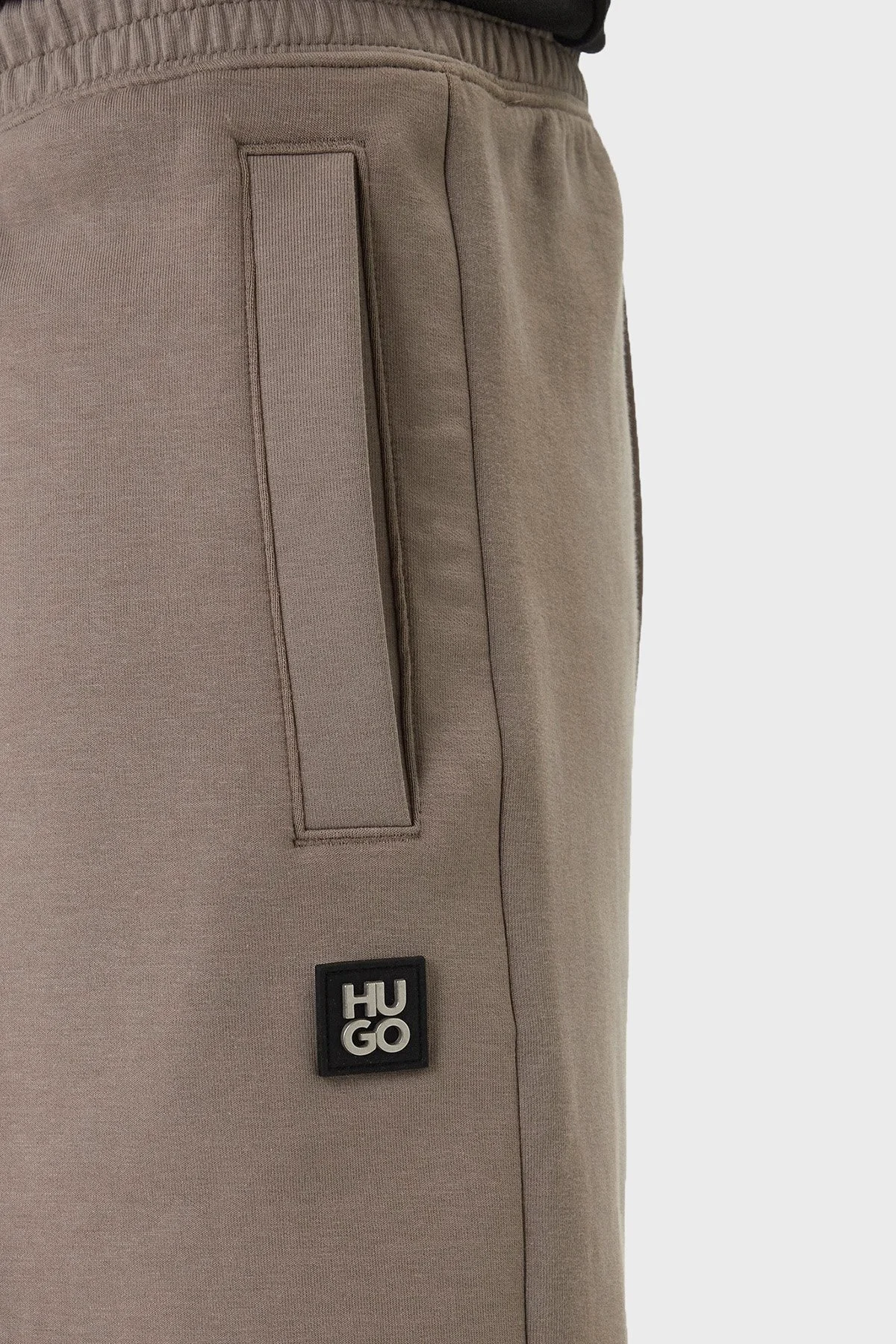 Hugo Pamuklu Regular Fit Logolu Normal Bel Erkek Şort 50562844 237 BEJ - 4