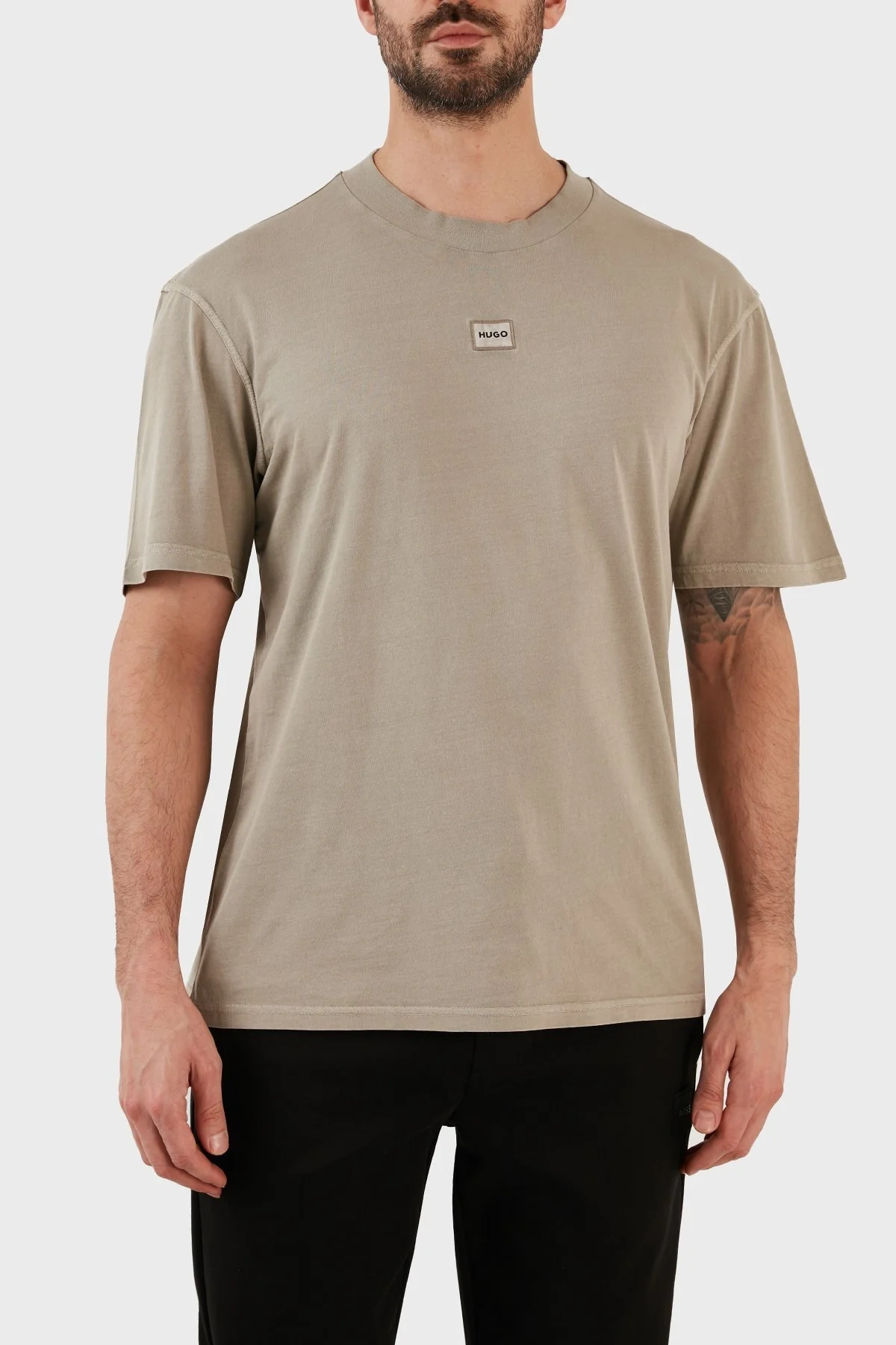 Hugo Pamuklu Relaxed Fit Bisiklet Yaka Erkek T Shirt 50486439 249 TOPRAK - 1