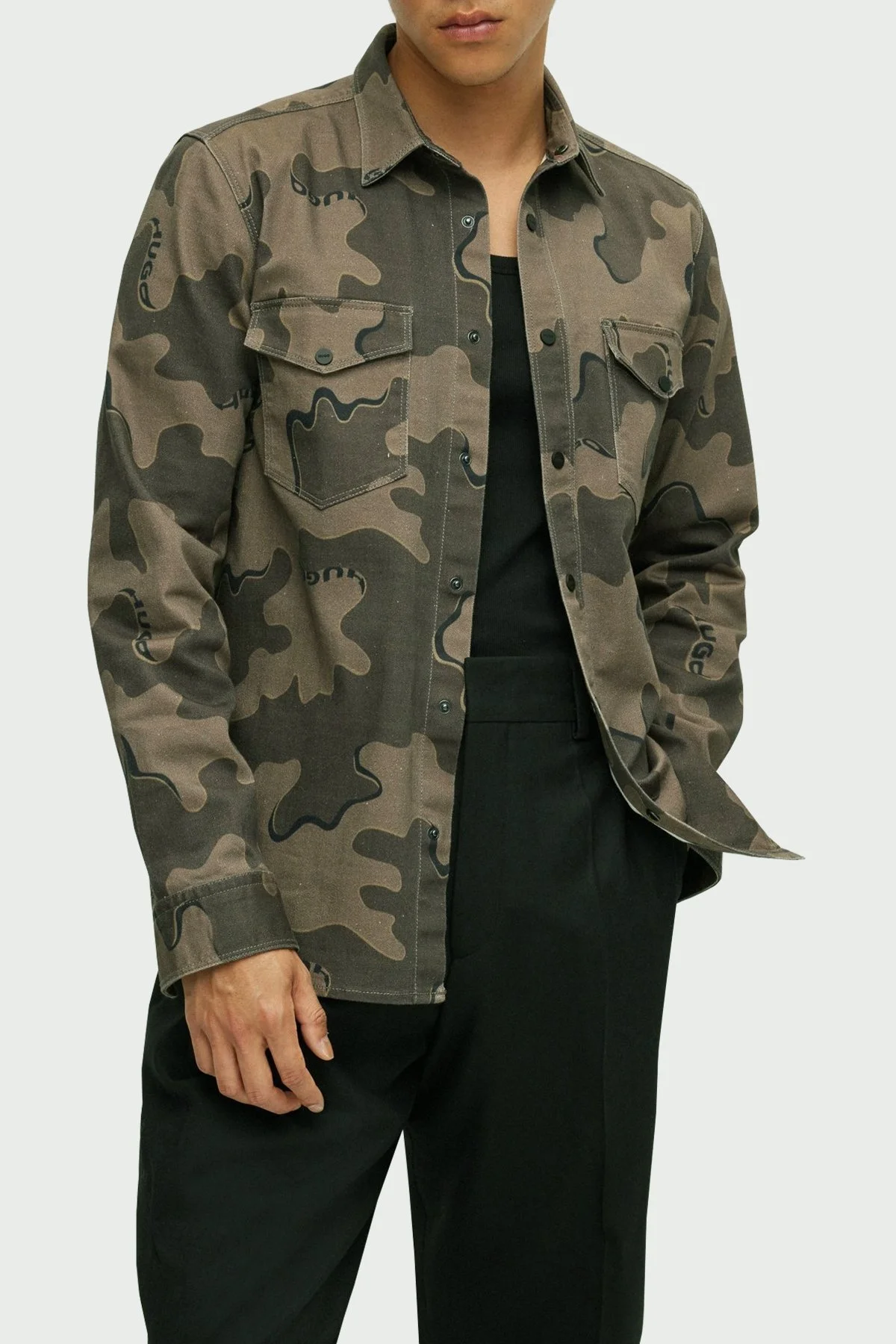 Hugo Pamuklu Relaxed Fit Çift Cepli Erkek Gömlek 50479329 960 HAKİ - 1