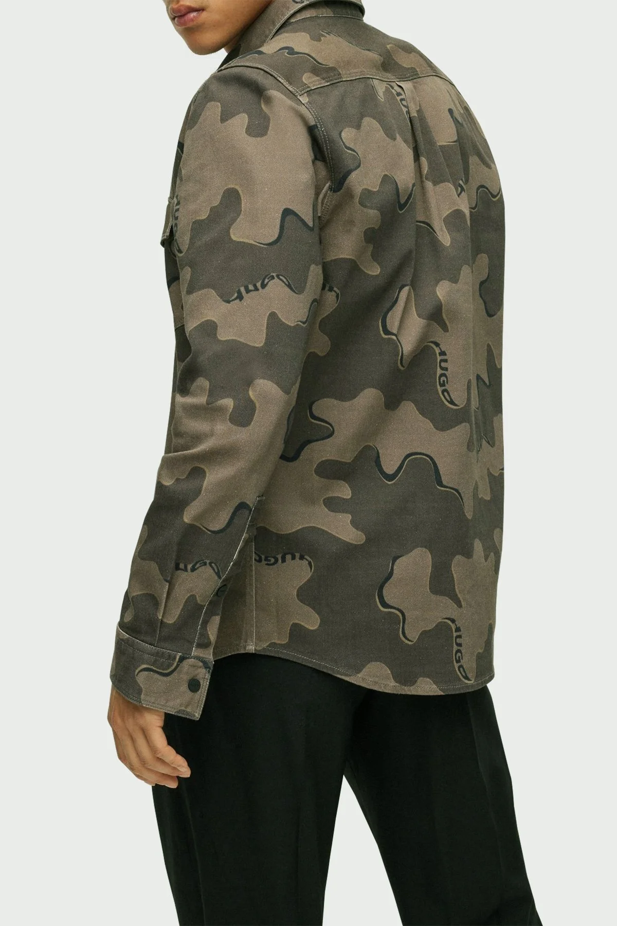 Hugo Pamuklu Relaxed Fit Çift Cepli Erkek Gömlek 50479329 960 HAKİ - 3