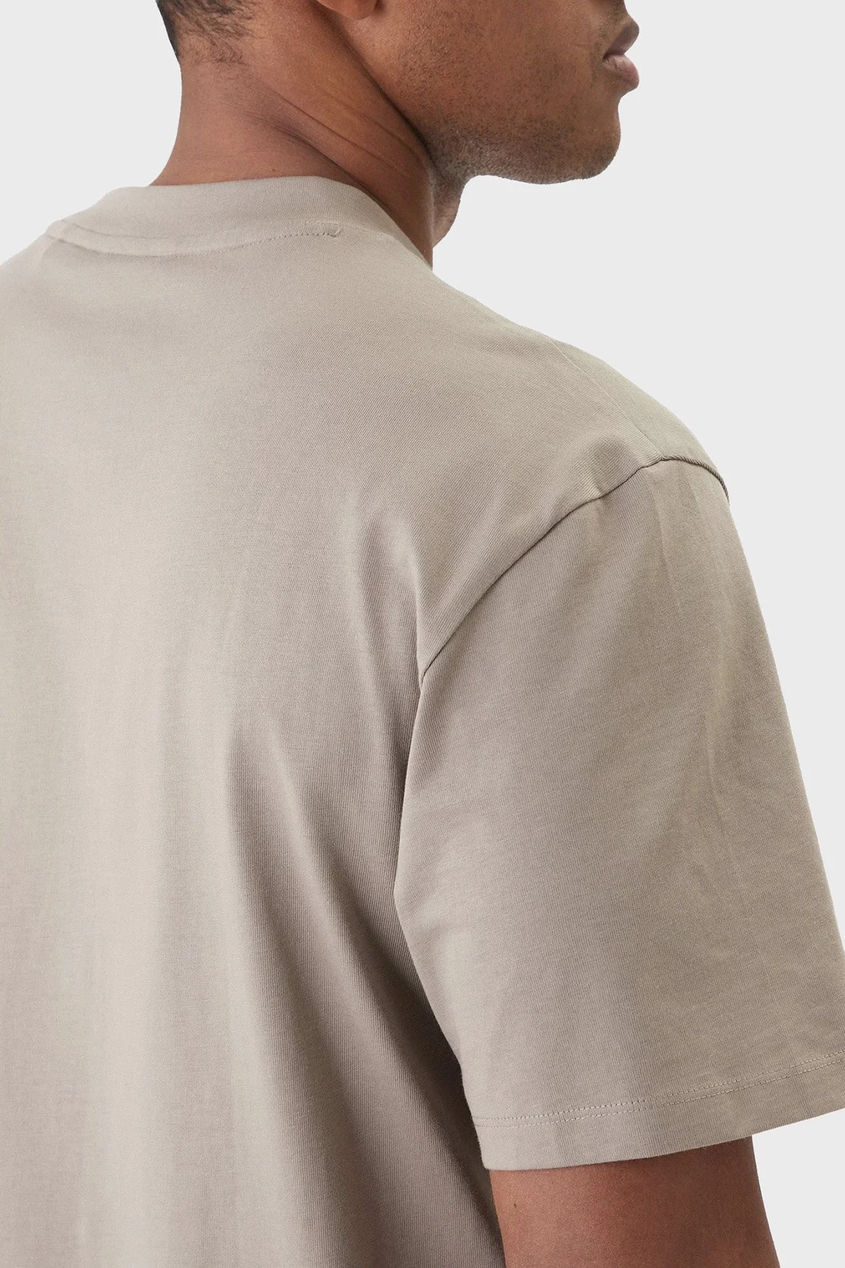 Hugo Pamuklu Relaxed Fit Logolu Bisiklet Yaka Erkek T Shirt 50557445 237 BEJ - 5