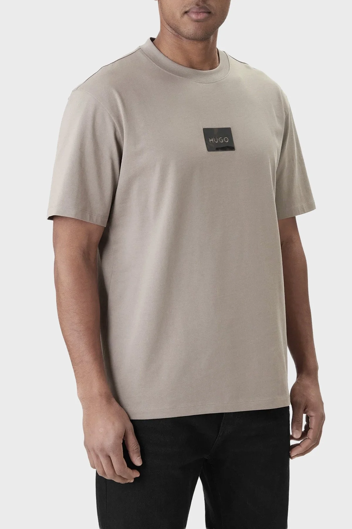 Hugo Pamuklu Relaxed Fit Logolu Bisiklet Yaka Erkek T Shirt 50557445 237 BEJ - 1