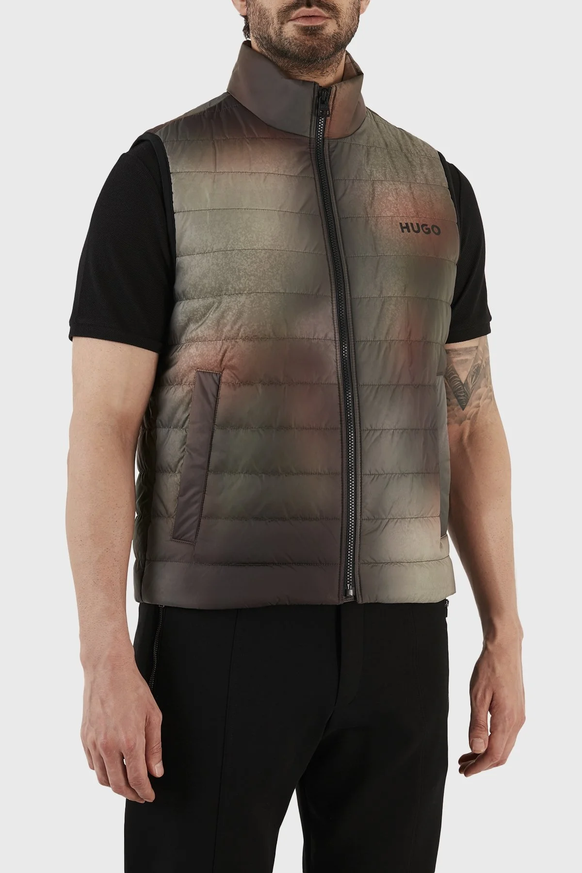 Hugo Regular Fit Fermuarlı Dik Yaka Şişme Erkek Yelek 50485247 960 HAKİ - 10