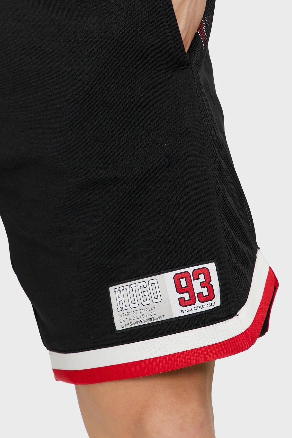 Hugo Şeritli % 100 Pamuk Relaxed Fit Normal Bel Erkek Short 50510163 001 SİYAH - 4