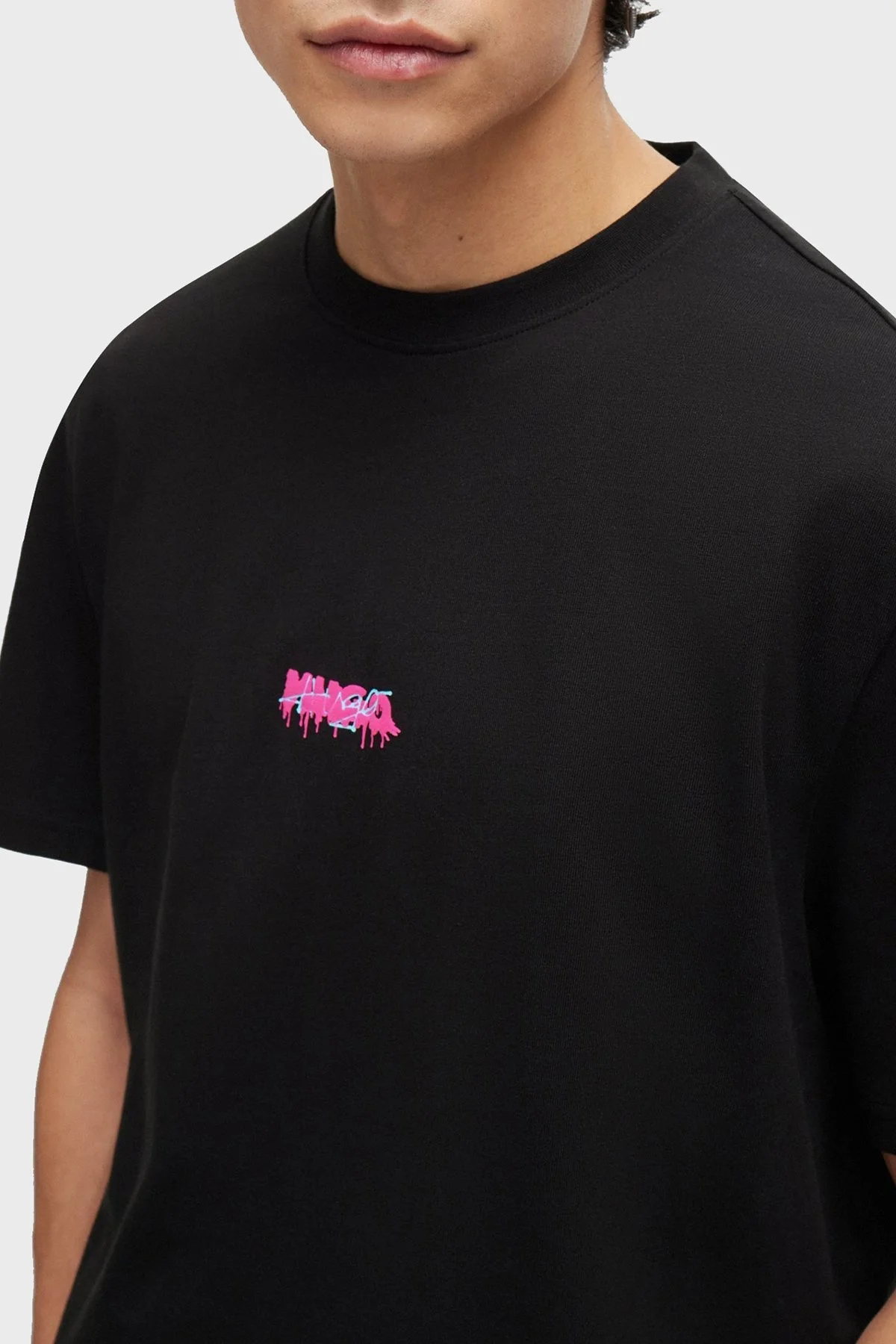 Hugo Sırt Baskılı Pamuklu Relaxed Fit Erkek T Shirt 50509966 001 SİYAH - 4