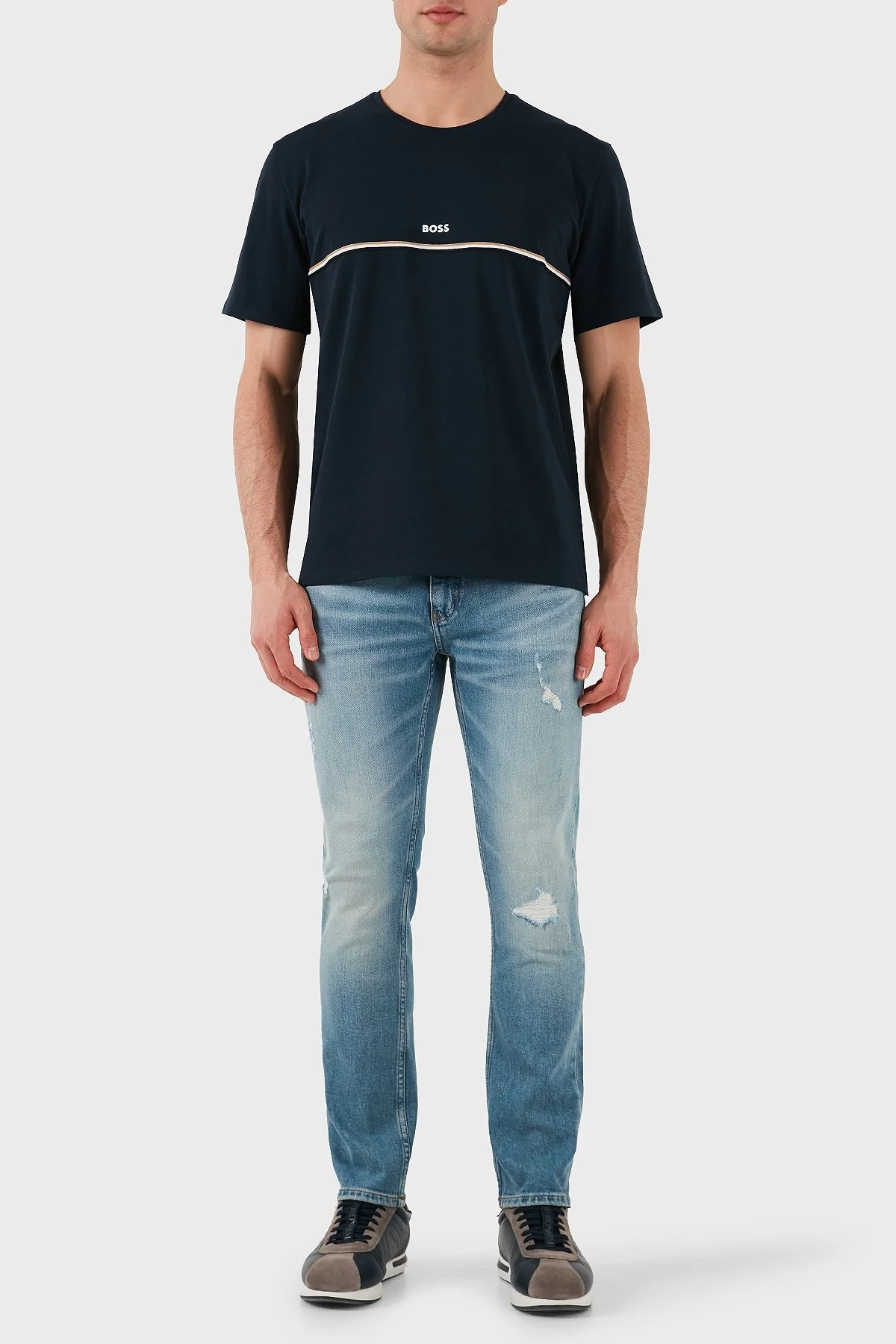 Hugo Slim Fit Normal Bel Dar Paça Jeans Erkek Kot Pantolon 50530602 440 AÇIK MAVİ - 4