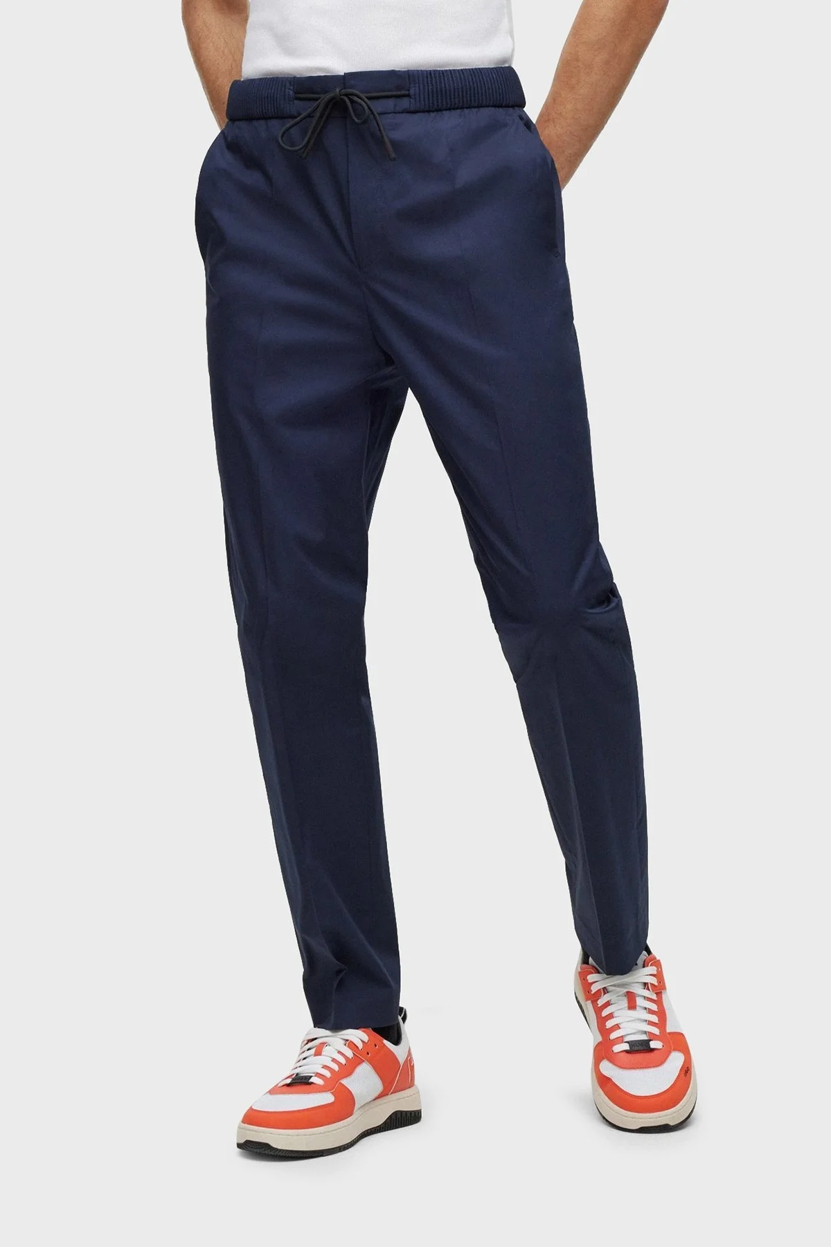 Hugo Streç Pamuklu Ekstra Slim Fit Beli Büzgü Bağlamalı Erkek Pantolon 50488035 405 LACİVERT - 1