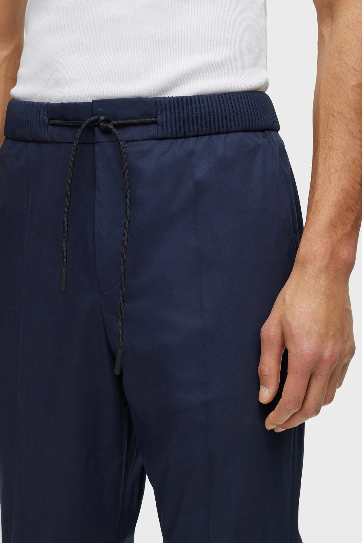 Hugo Streç Pamuklu Ekstra Slim Fit Beli Büzgü Bağlamalı Erkek Pantolon 50488035 405 LACİVERT - 4