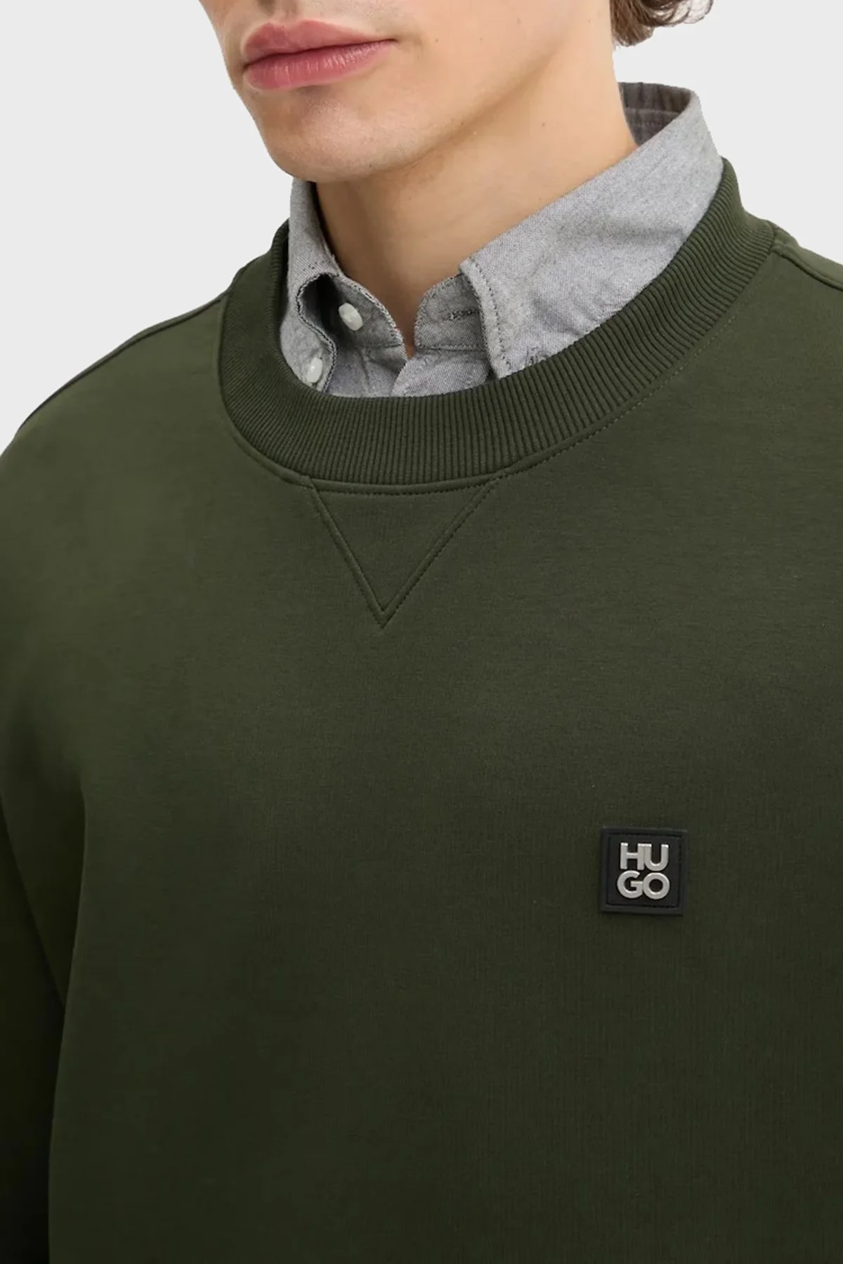 Hugo Streç Pamuklu Relaxed Fit Yırtmaçlı Yuvarlak Yaka Erkek Sweat 50542593 309 KOYU YEŞİL - 4