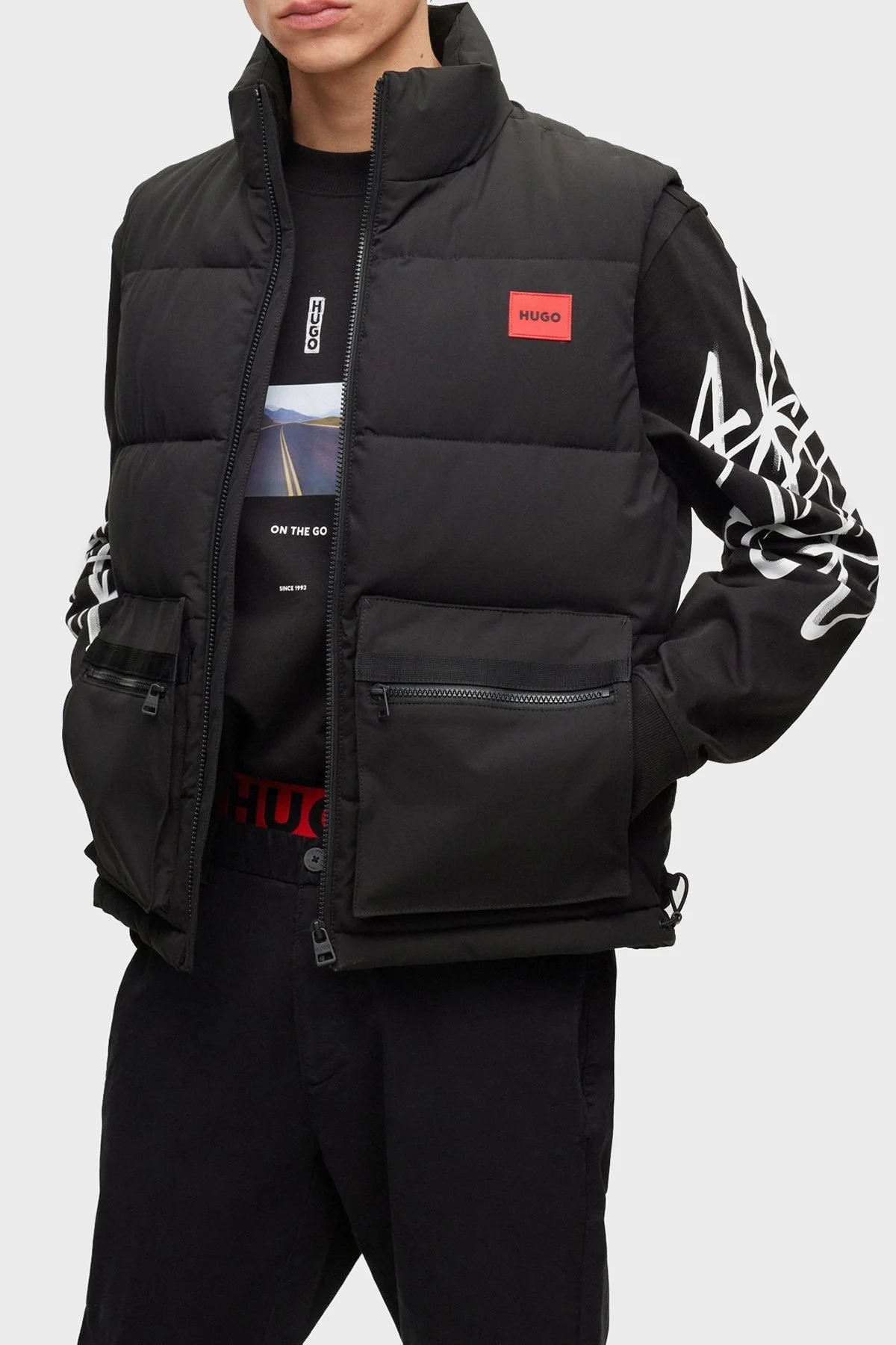 Hugo Su Tutmaz Slim Fit Dik Yaka Erkek Yelek 50493106 001 SİYAH - 1