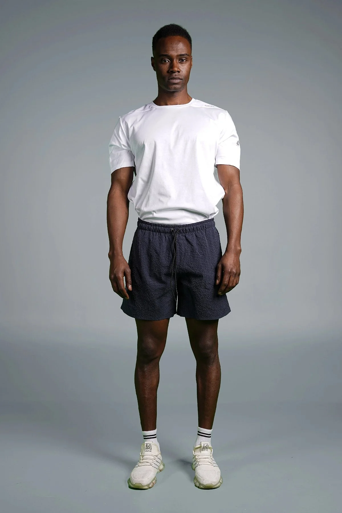 Isaora Dokulu Regular Fit Normal Bel Cepli Erkek Short M21B6221 NVY LACİVERT - 1