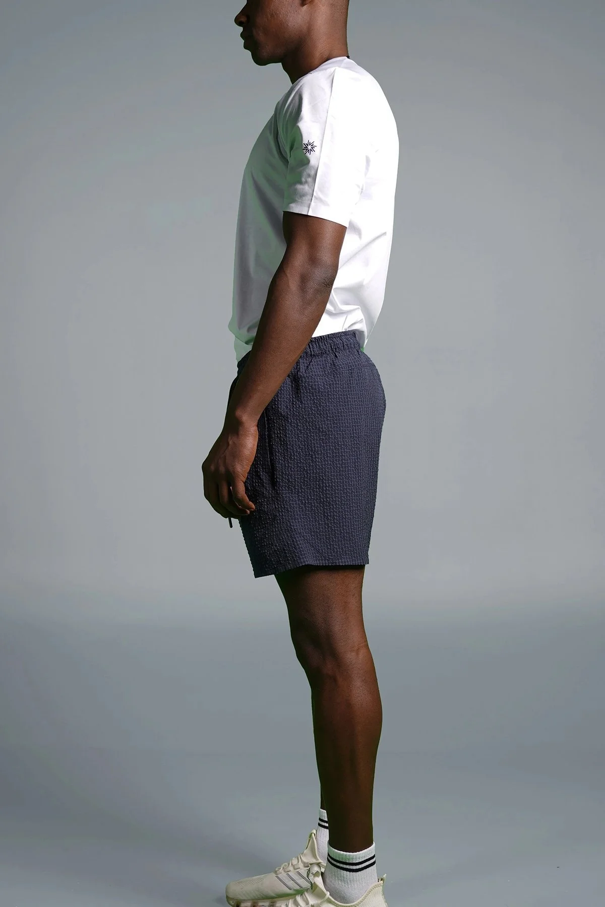 Isaora Dokulu Regular Fit Normal Bel Cepli Erkek Short M21B6221 NVY LACİVERT - 4