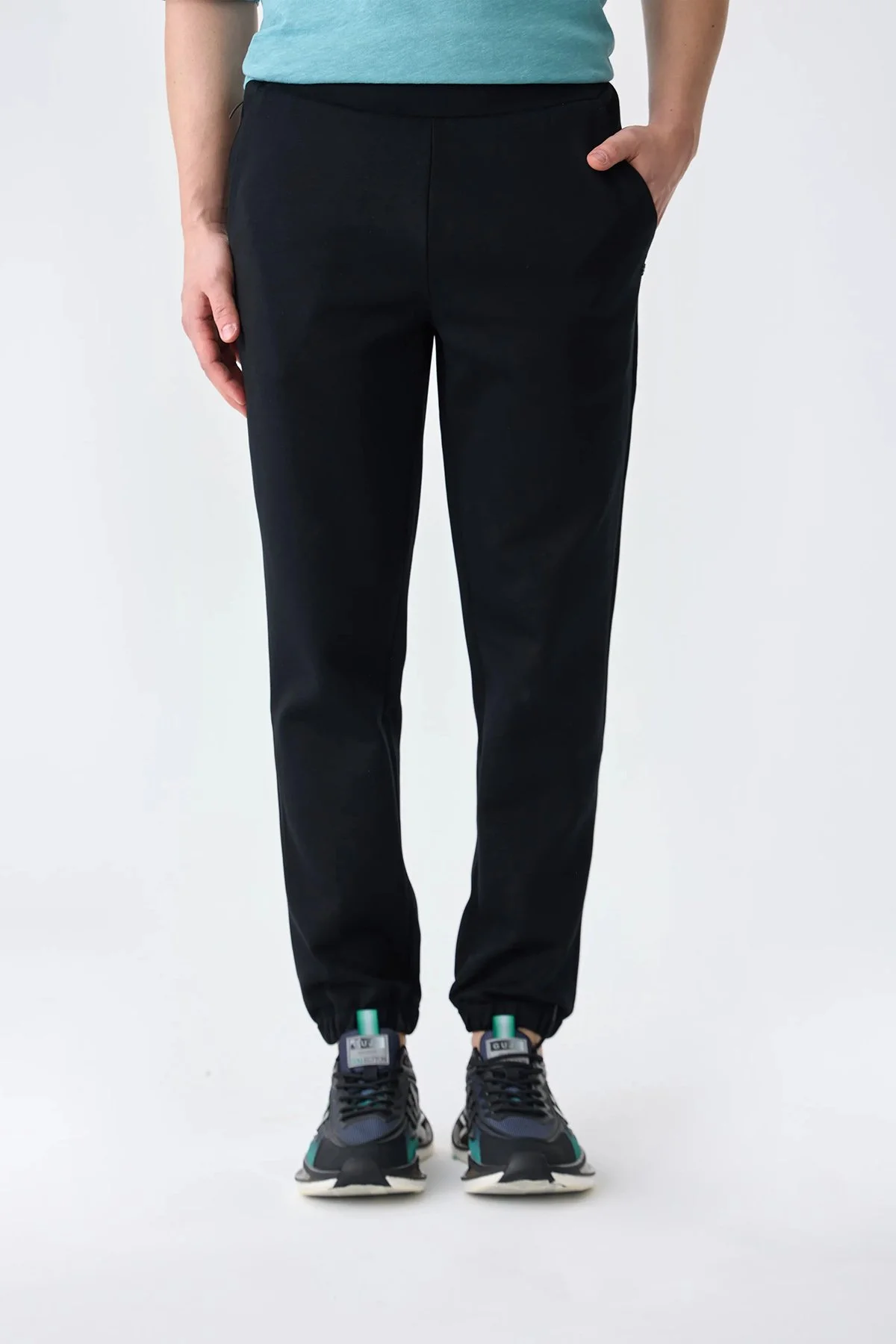 Isaora Pamuklu Relaxed Fit Normal Bel Lastikli Paça Jogger Erkek Pantolon ISR54020 SİYAH - 1