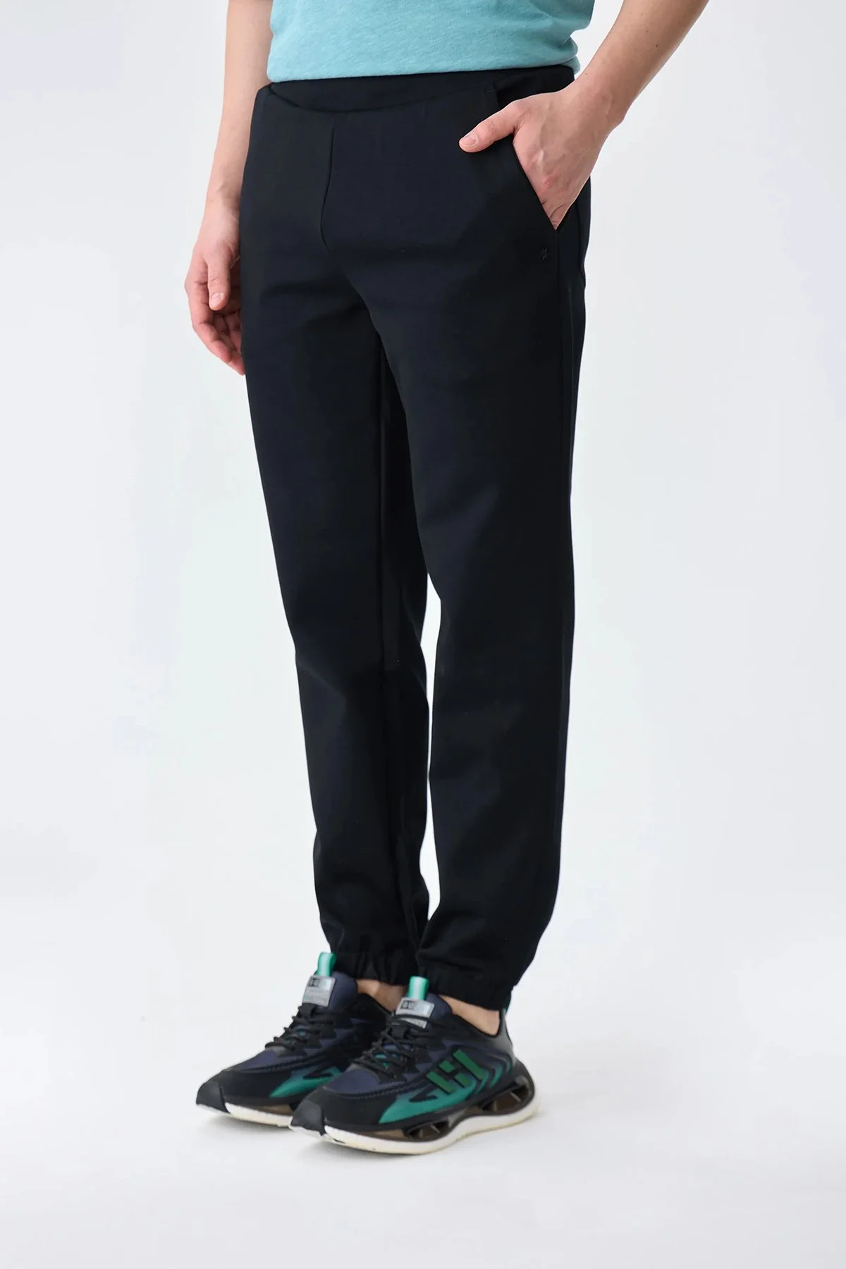 Isaora Pamuklu Relaxed Fit Normal Bel Lastikli Paça Jogger Erkek Pantolon ISR54020 SİYAH - 3