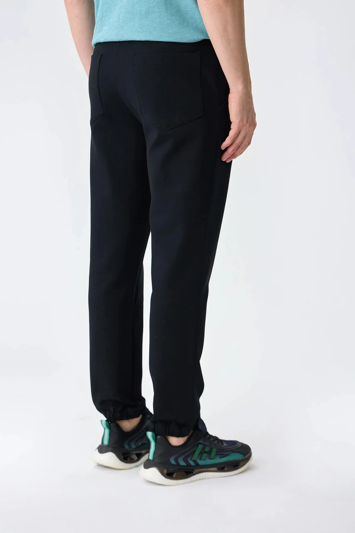 Isaora Pamuklu Relaxed Fit Normal Bel Lastikli Paça Jogger Erkek Pantolon ISR54020 SİYAH - 4