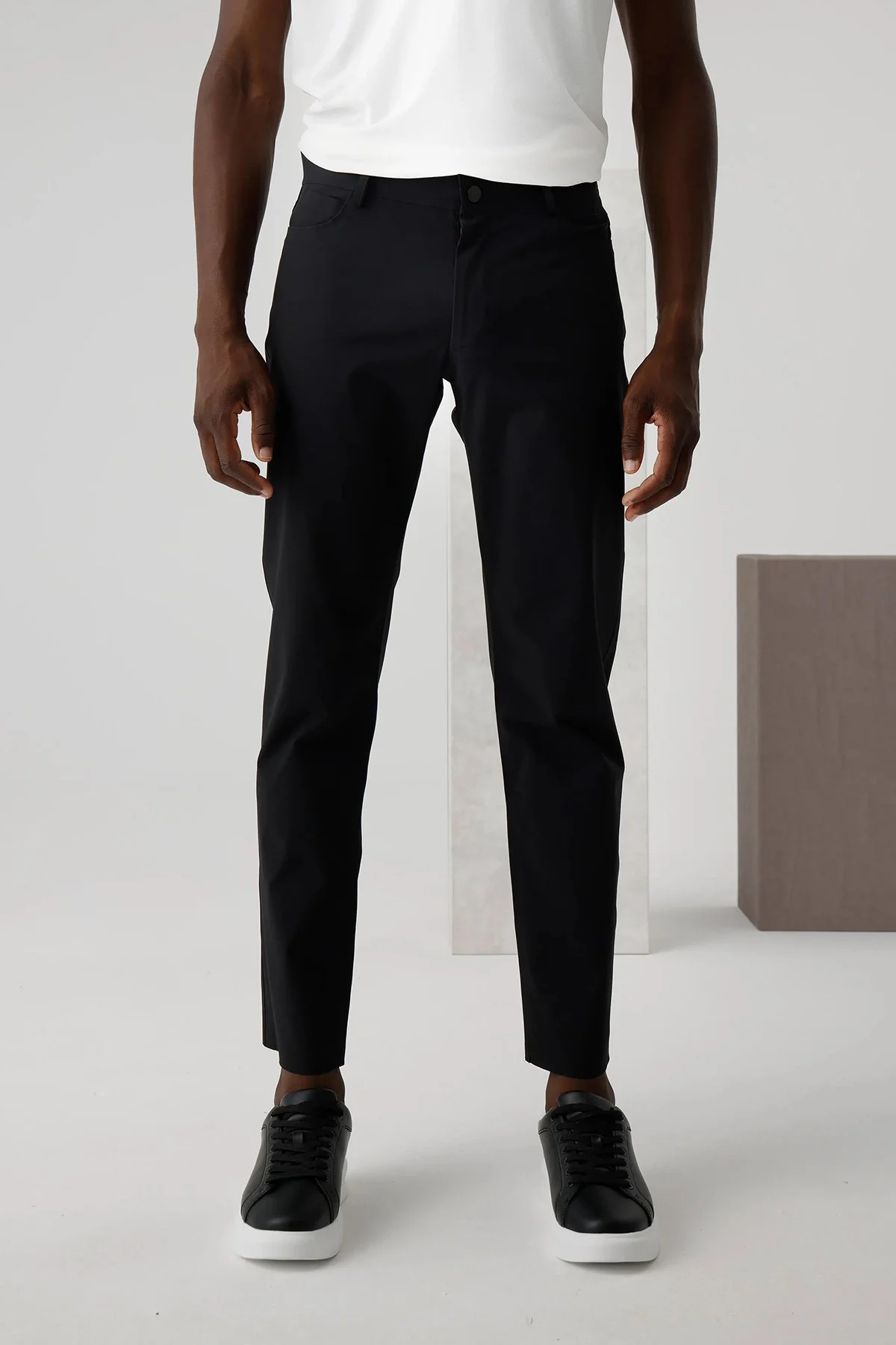 Isaora Regular Fit Normal Bel Düz Paça Erkek Pantolon ISR59040 SİYAH - 1