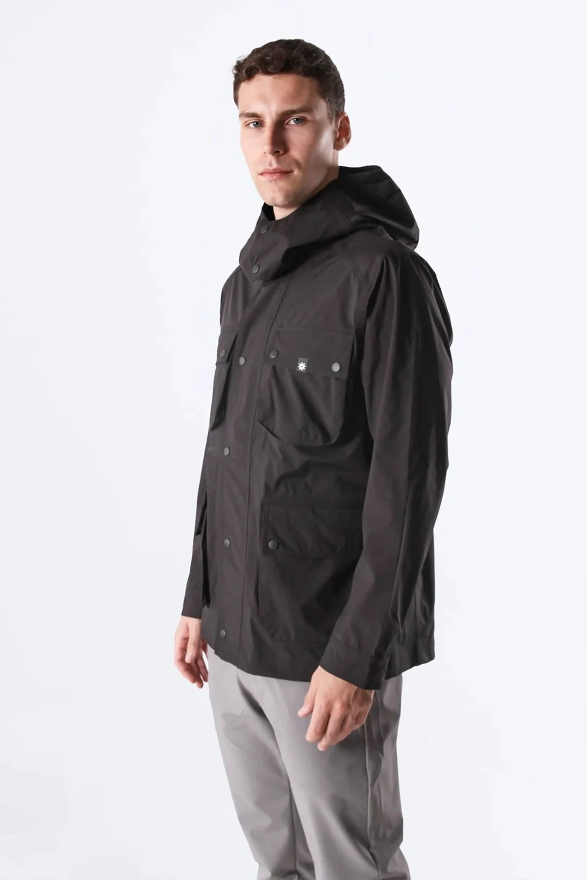 Isaora Su İtici Comfort Fit Kapüşonlu Cepli Erkek Yağmurluk M23J700 7888 SİYAH - 7