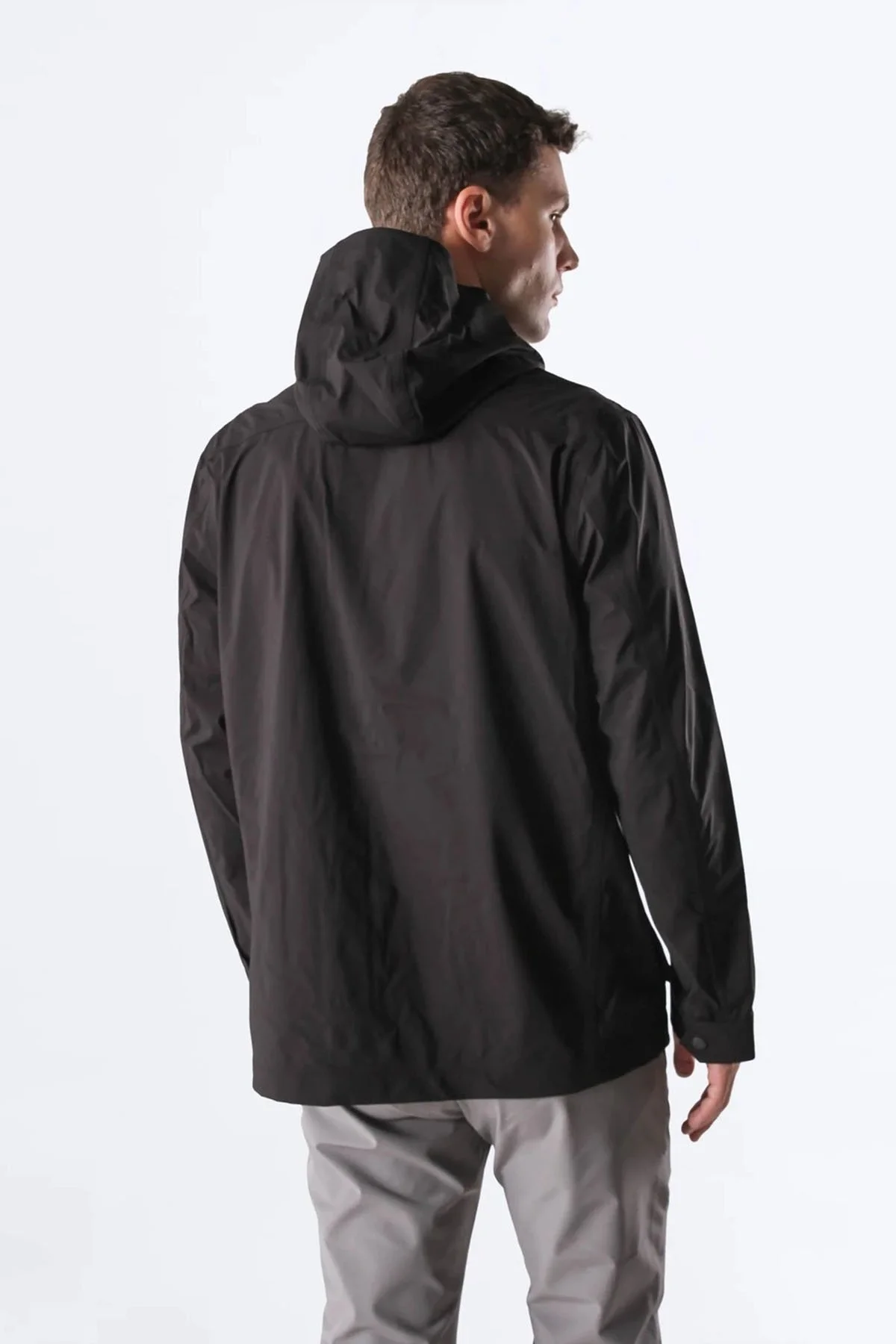 Isaora Su İtici Comfort Fit Kapüşonlu Cepli Erkek Yağmurluk M23J700 7888 SİYAH - 9