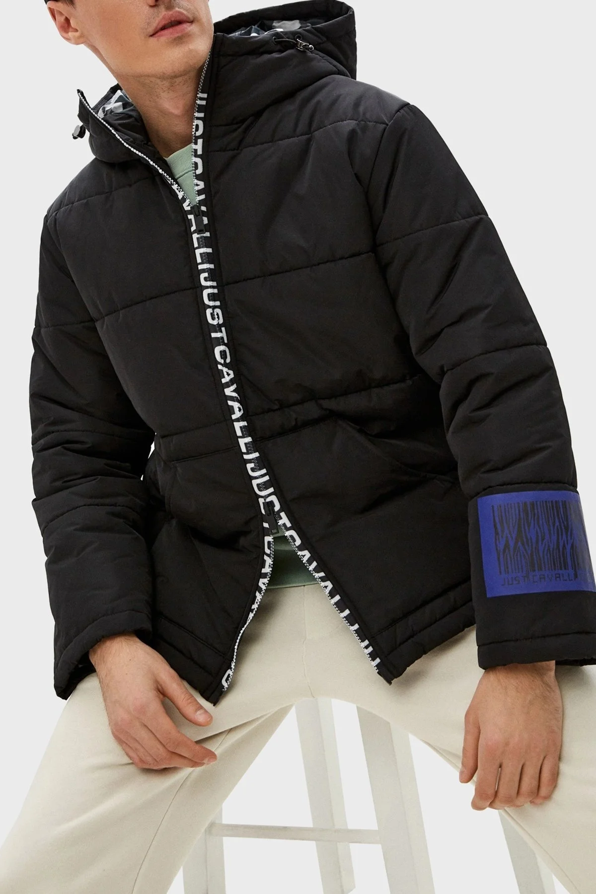 Just Cavalli Fermuarlı Regular Fit Kapüşonlu Dik Yaka Şişme Erkek Mont S03AM0363 N39716 900 SİYAH - 2