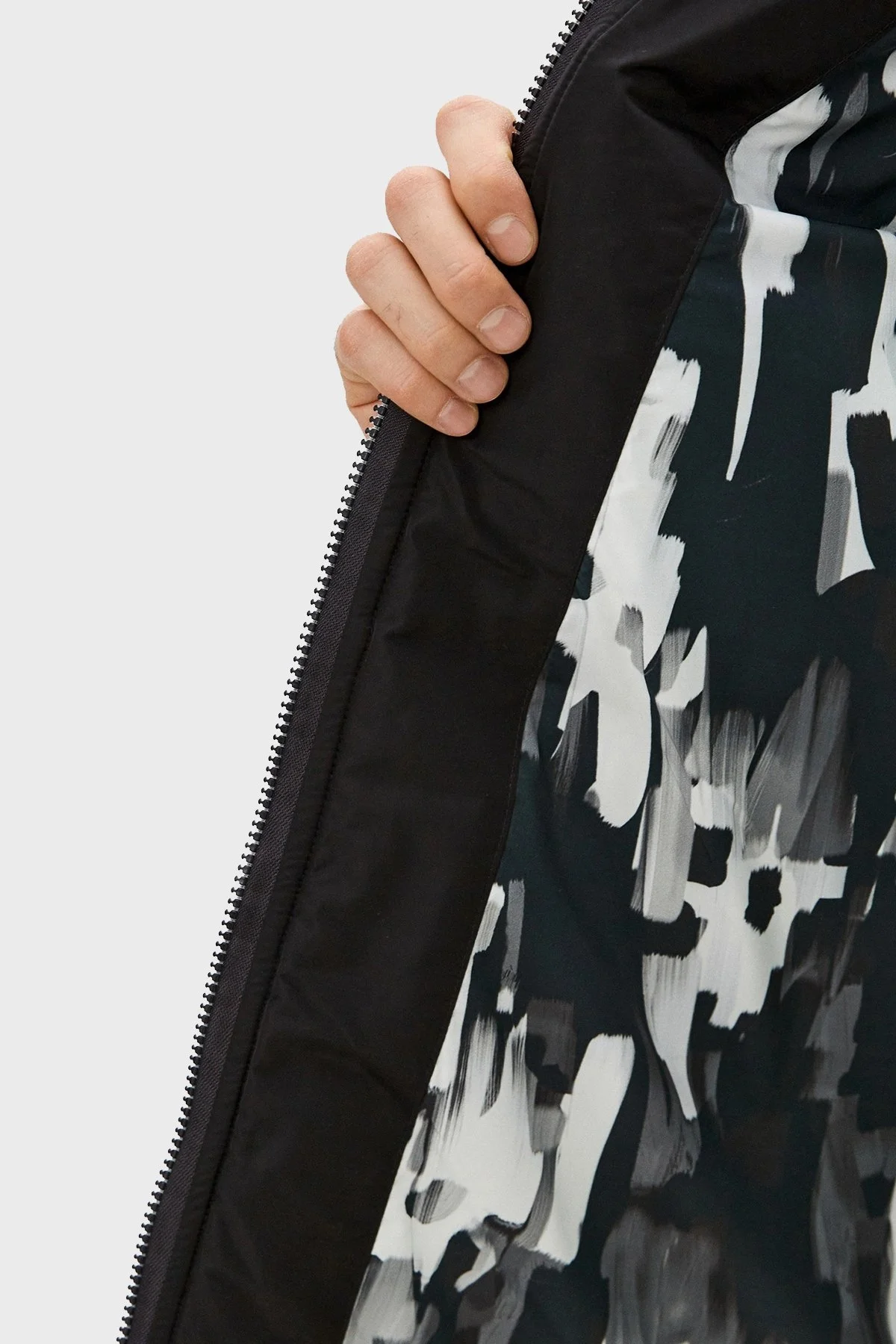 Just Cavalli Fermuarlı Regular Fit Kapüşonlu Dik Yaka Şişme Erkek Mont S03AM0363 N39716 900 SİYAH - 6