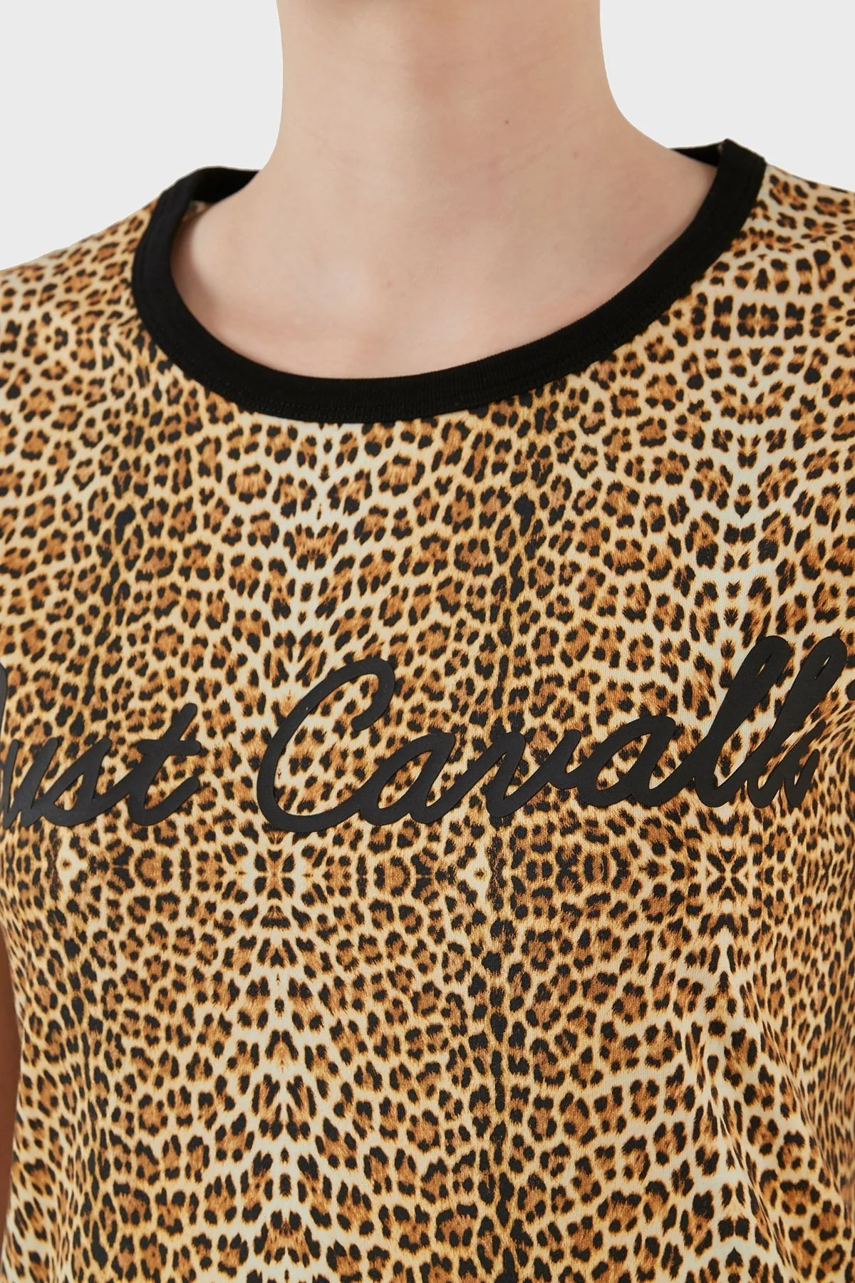 Just Cavalli Leopar Desenli % 100 Pamuk Regular Fit Bayan T Shirt S02GC0437 N21585 109S LEOPAR - 6