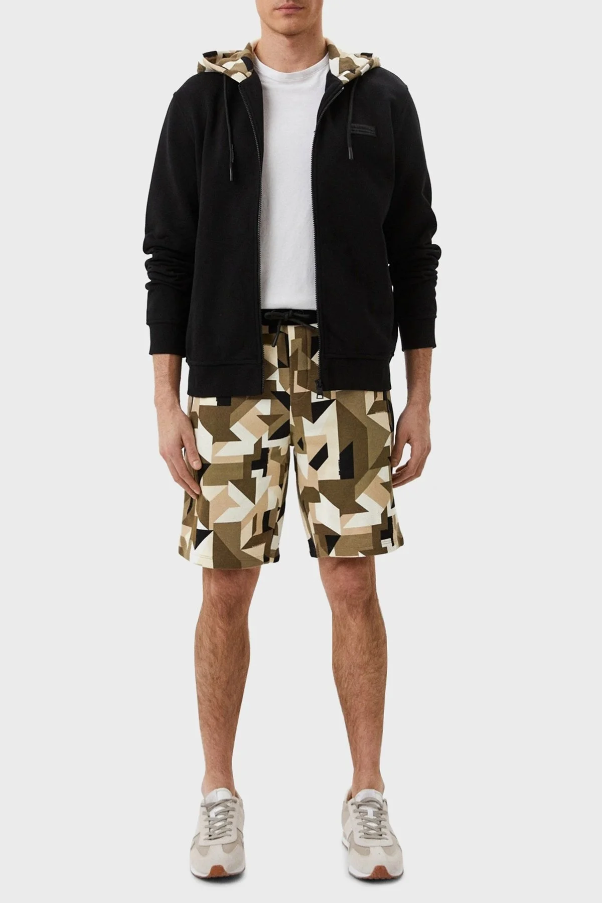 Karl Lagerfeld Pamuklu Desenli Regular Fit Erkek Short 705007 0 521900 540 HAKİ-BEJ - 3