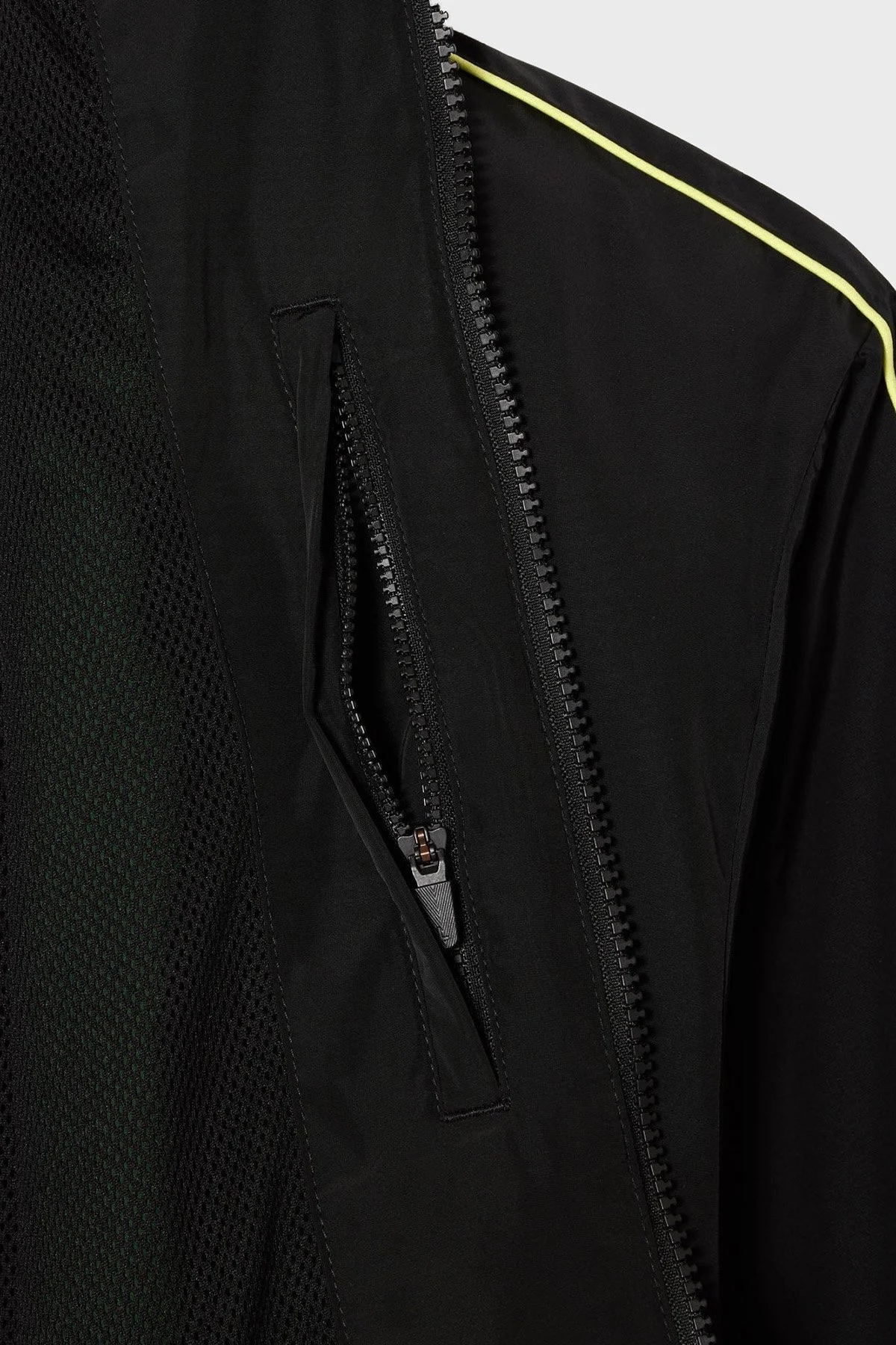 Lacoste Suya Dayanıklı Regular Fit Gizli Kapüşonlu Erkek Mont BH1607 6VT SİYAH - 7