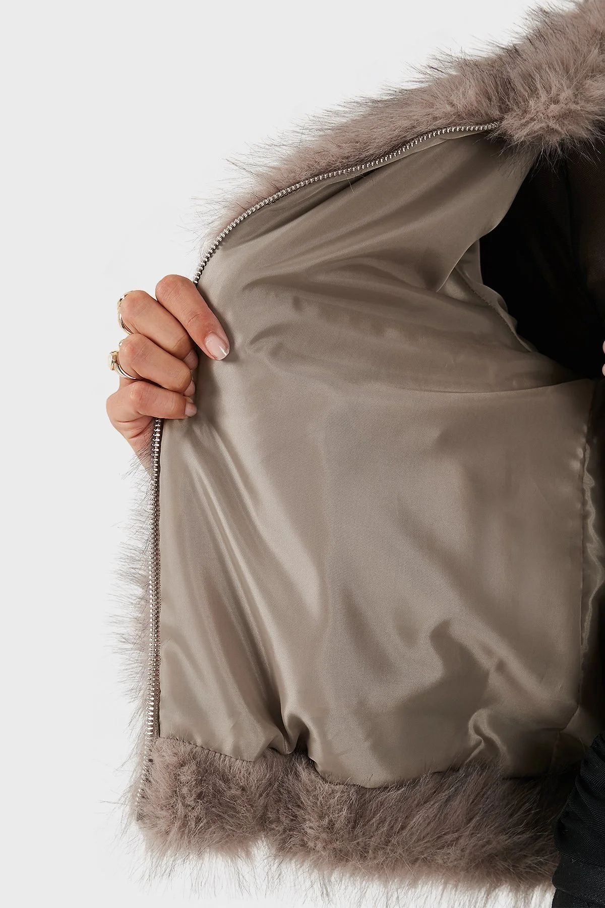 Lazzerini Tiziana Regular Fit Bisiklet Yaka Fermuarlı Bayan Kürk 68912359939 BEJ - 6