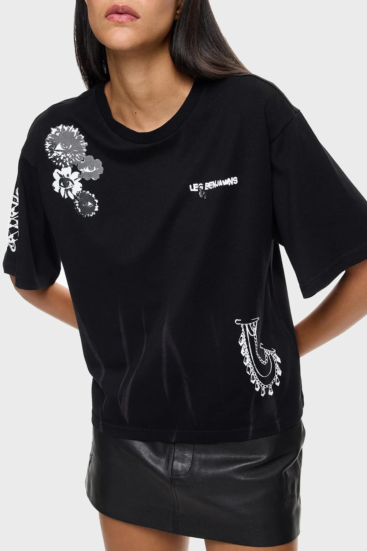 Les Benjamins Pamuklu Boxy Fit Bayan T Shirt LB24FWEAPFUTS-007 SİYAH - 4